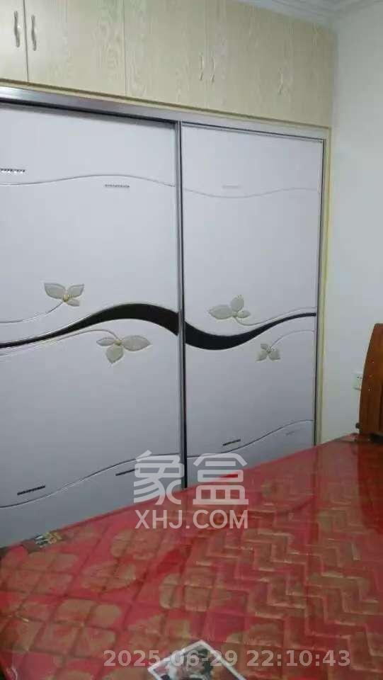 深业睿城  2室2厅1卫    1800.0元/月室内图