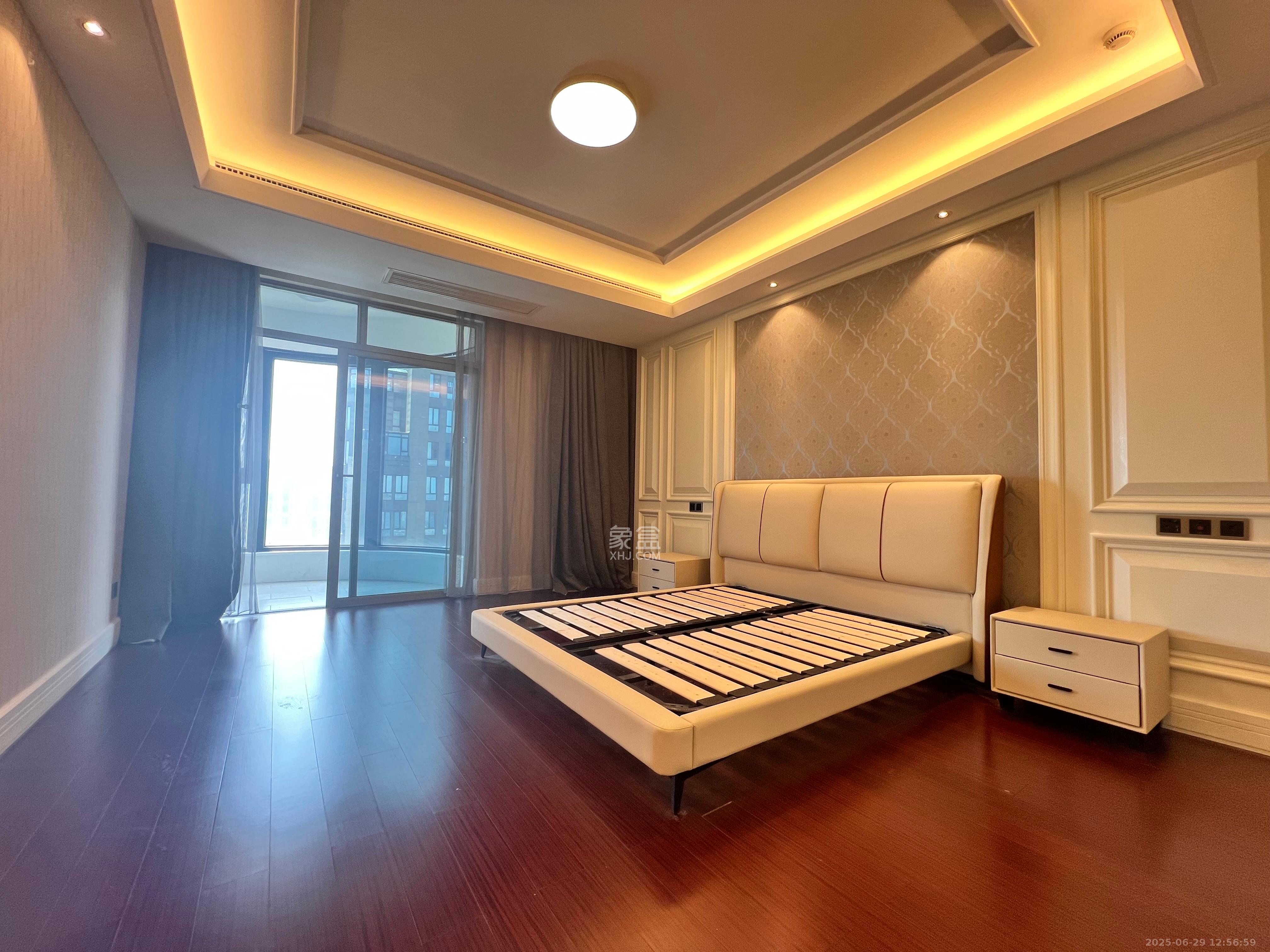 梅溪湖金茂府(金茂广场)(金茂览秀城)  5室2厅4卫    12000.0元/月 梅溪湖金茂府(金茂广场)(金茂览秀城)  5室2厅4卫    12000.0元/月室内图