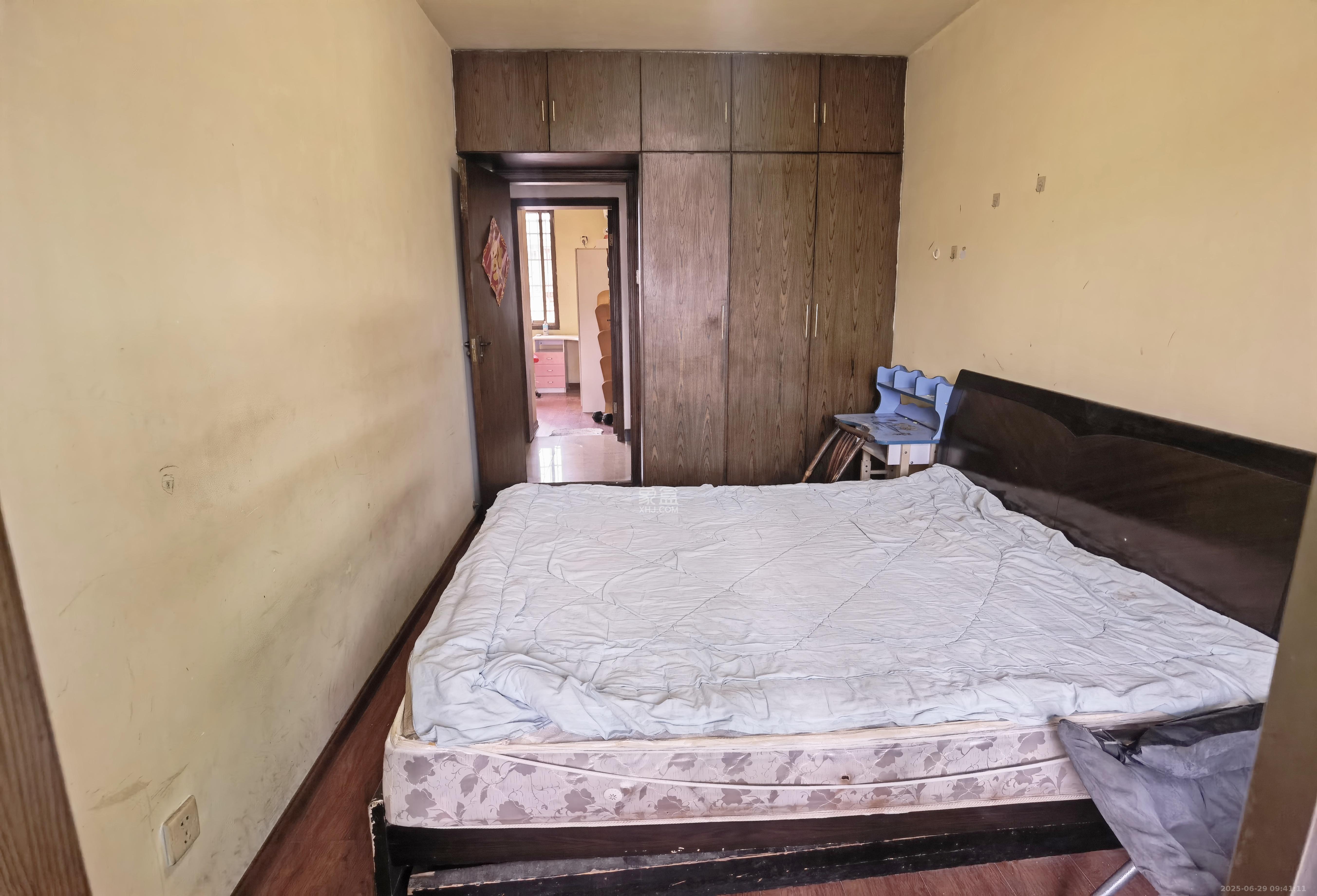 桔洲新苑(观沙岭) 3室2厅2卫 1500.0元/月 桔洲新苑(观沙岭) 3室2厅2卫 1500.0元/月室内图