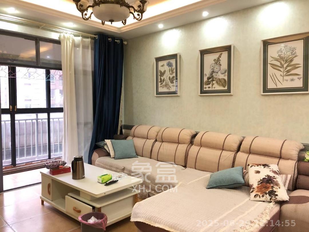 夏威夷碧水春城（碧桂园城市花园）  3室2厅2卫   2600.00元/月室内图