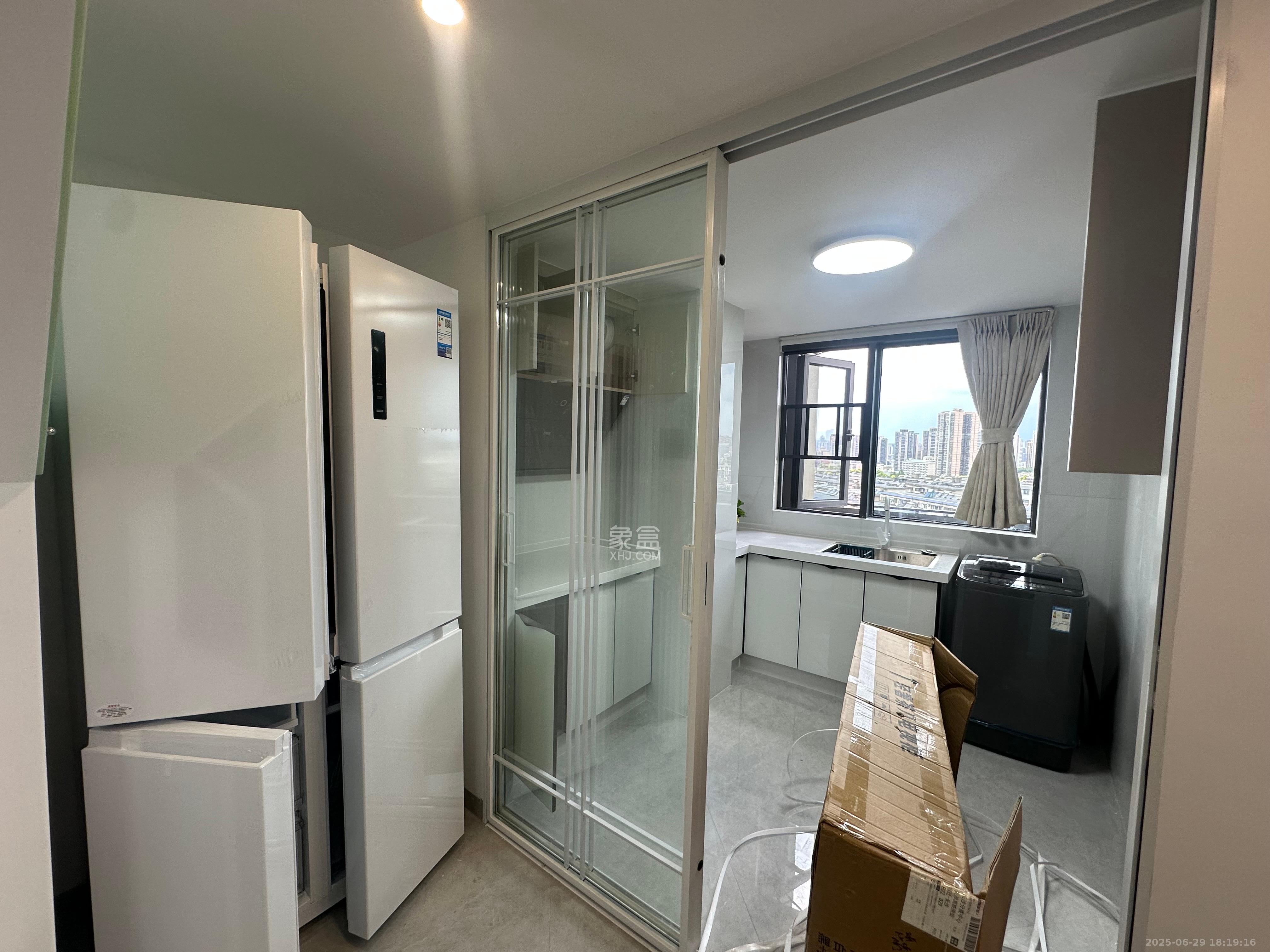 卓越伊景苑  2室1厅1卫    2000.0元/月 卓越伊景苑  2室1厅1卫    2000.0元/月室内图