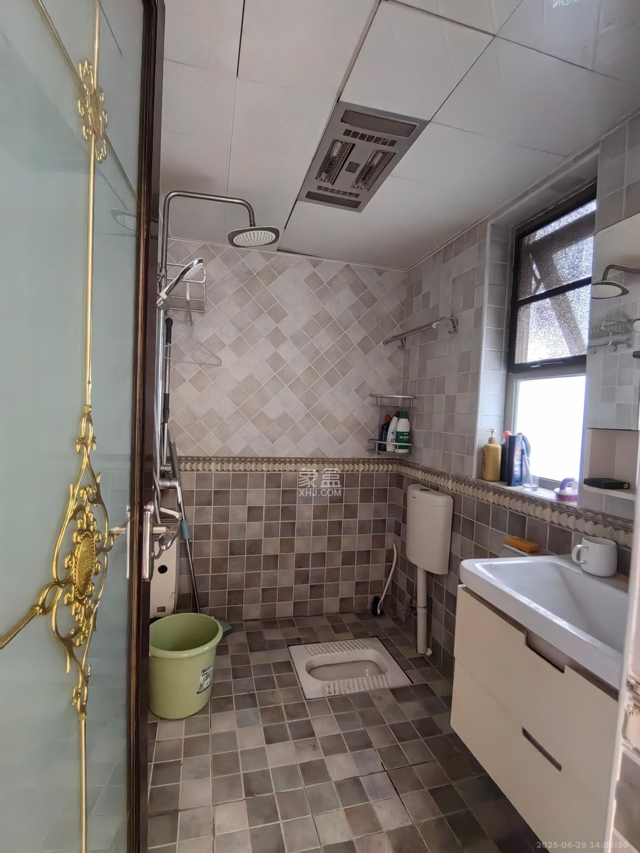 怡海星城 1室0厅0卫 1700.0元/月 怡海星城 1室0厅0卫 1700.0元/月室内图