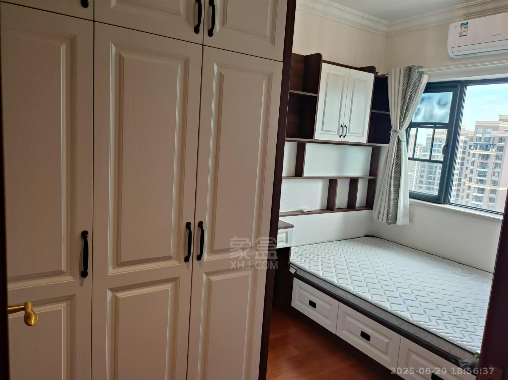 恒大华府 3室2厅1卫 2800.0元/月 恒大华府 3室2厅1卫 2800.0元/月室内图