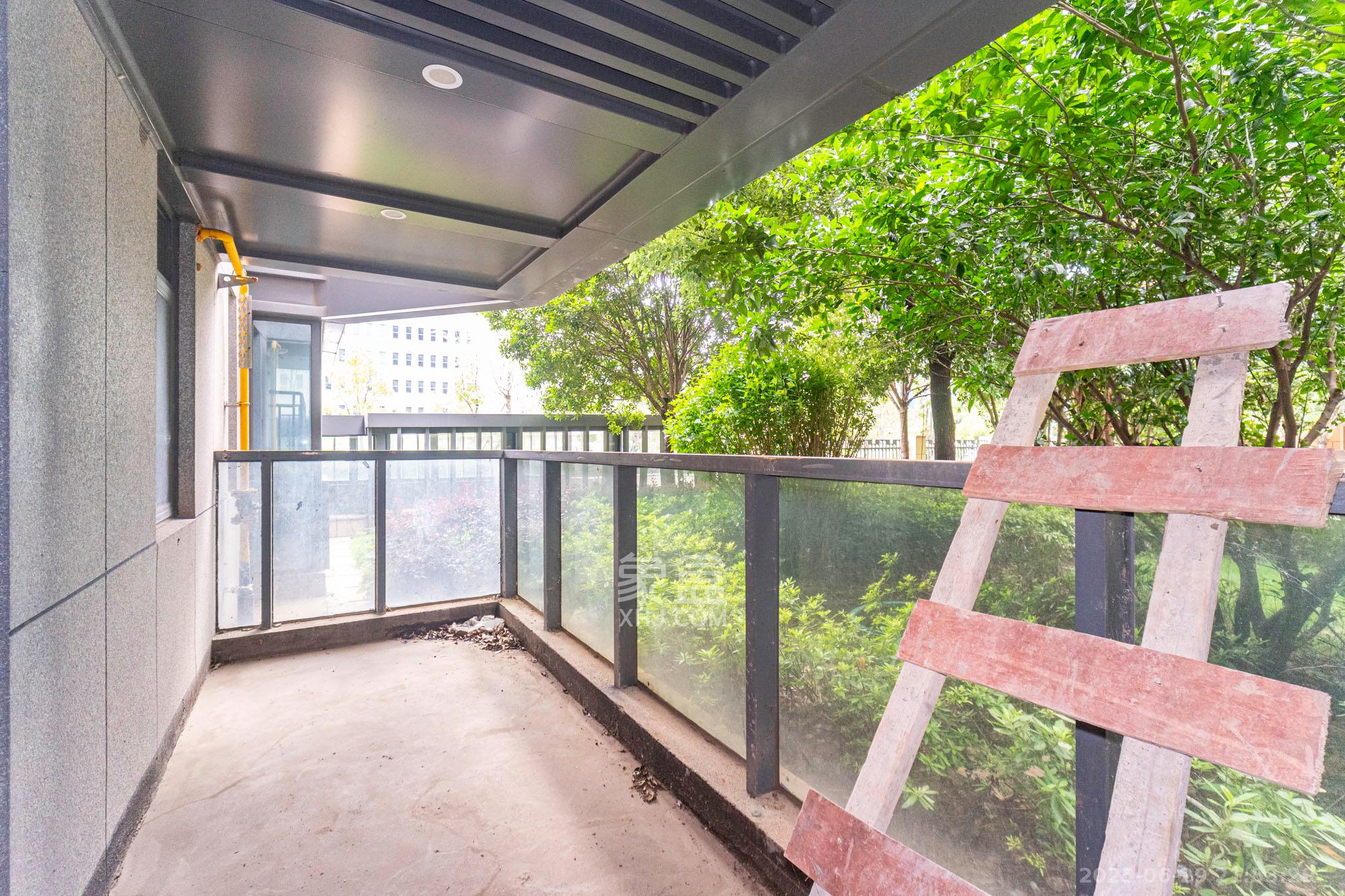 福天星中心(福天星雅苑) 2室2厅2卫 146.0万 福天星中心(福天星雅苑) 2室2厅2卫 146.0万阳台