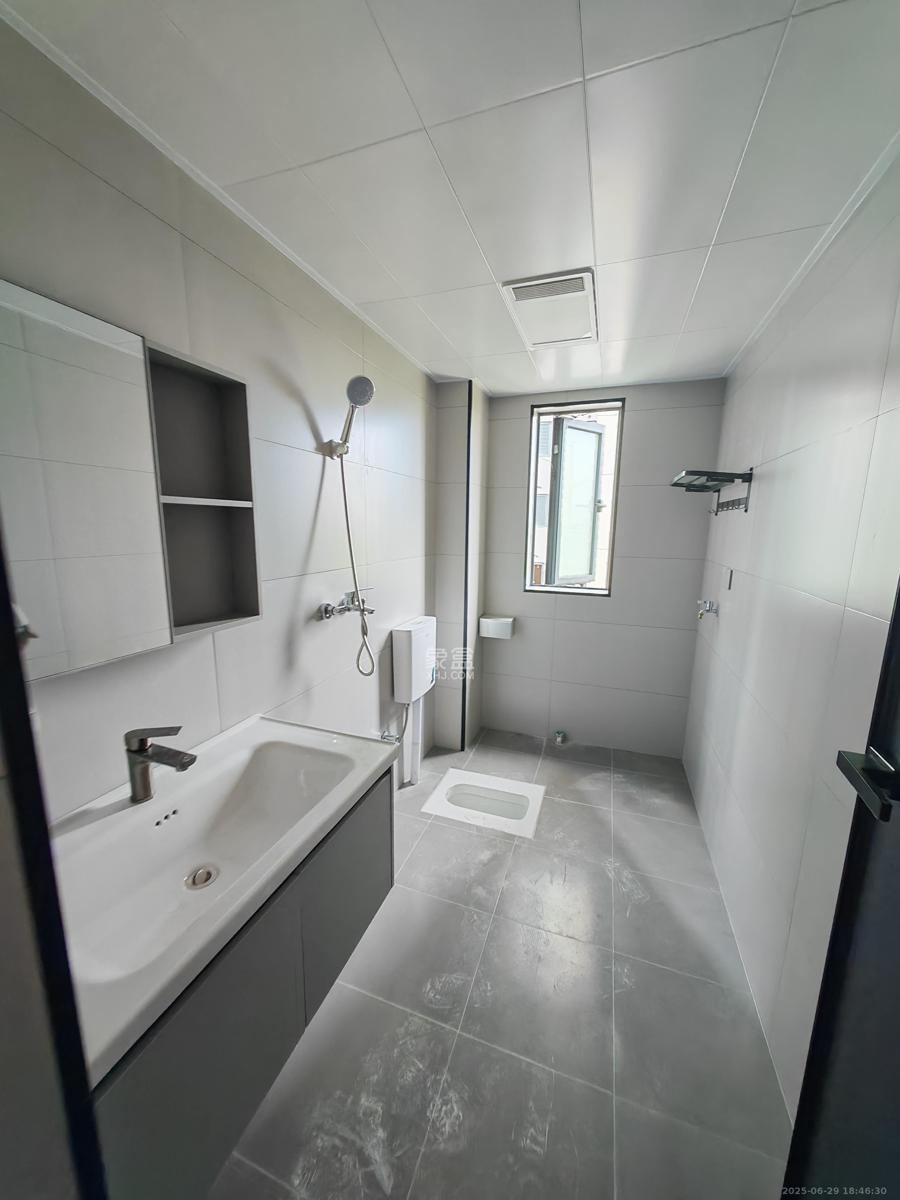 周南学府 2室1厅1卫 2200.0元/月 周南学府 2室1厅1卫 2200.0元/月室内图