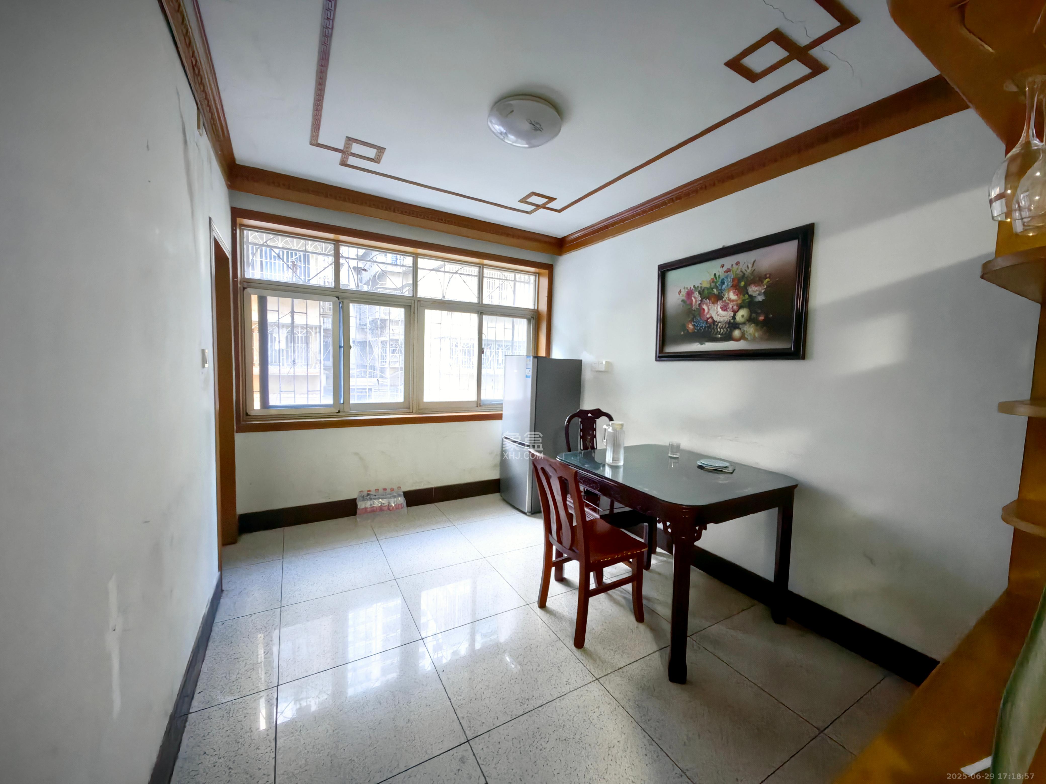 南大桥安居城(百姓市场) 2室1厅1卫 1000.0元/月 南大桥安居城(百姓市场) 2室1厅1卫 1000.0元/月室内图