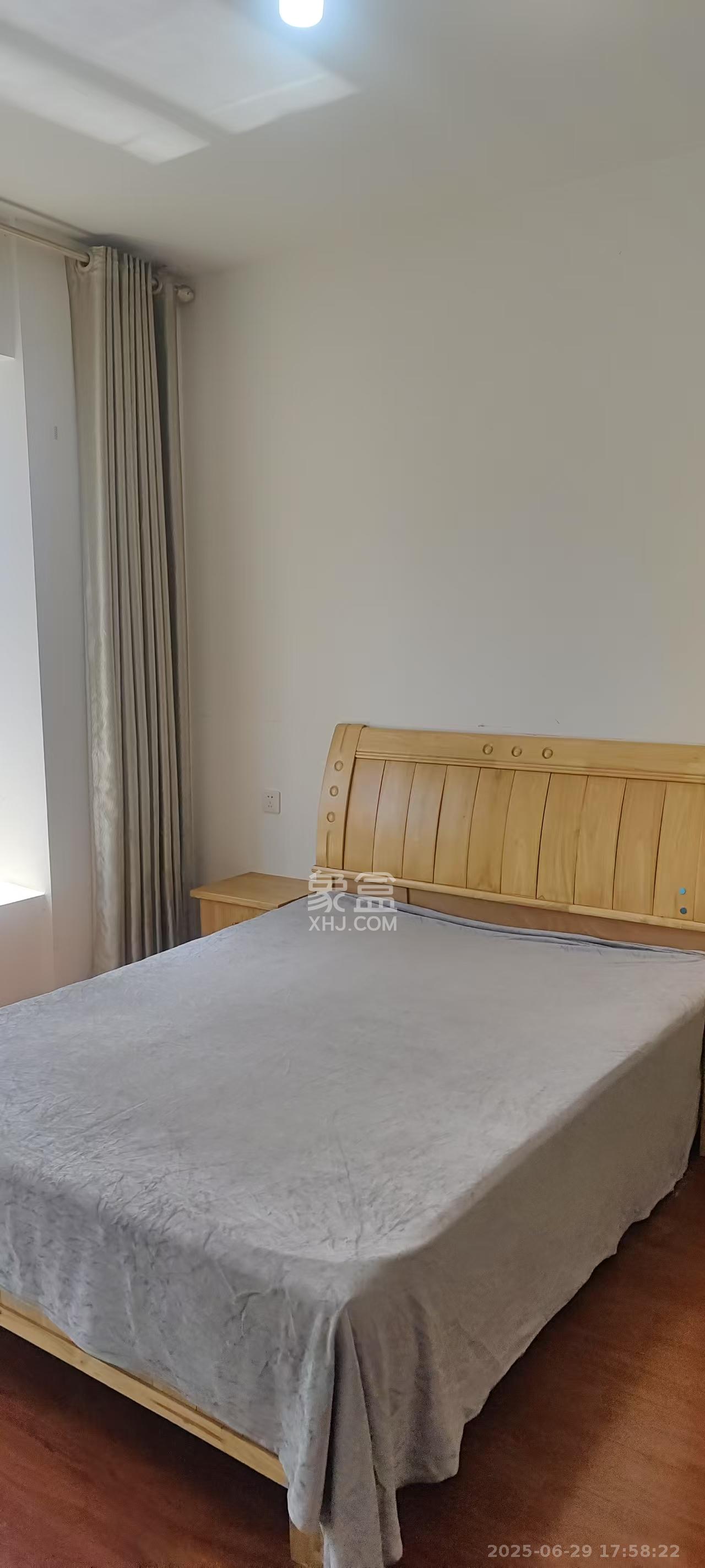 岳北和苑  2室1厅1卫   2600.00元/月室内图
