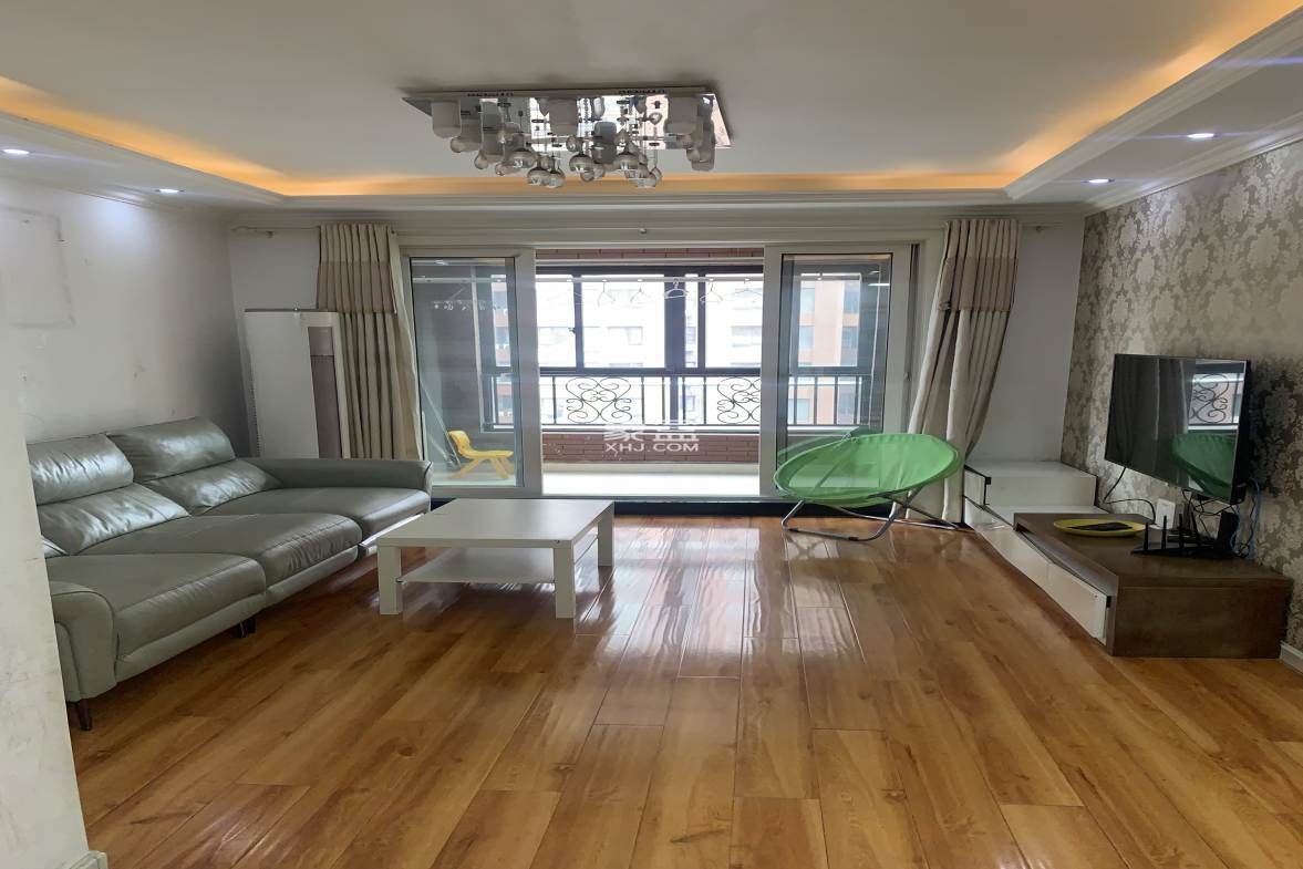 金地艺境 2室2厅1卫 110.0万 金地艺境 2室2厅1卫 110.0万客厅