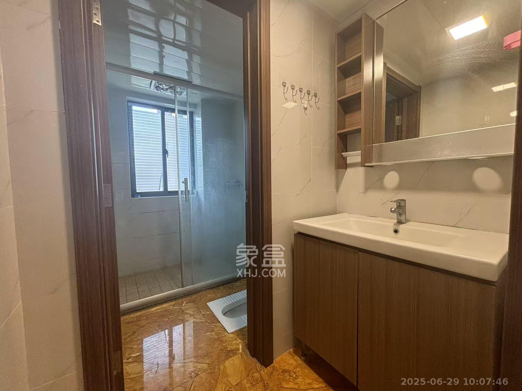 碧桂园南城首府（东宸林海）  4室2厅2卫    2200.0元/月室内图