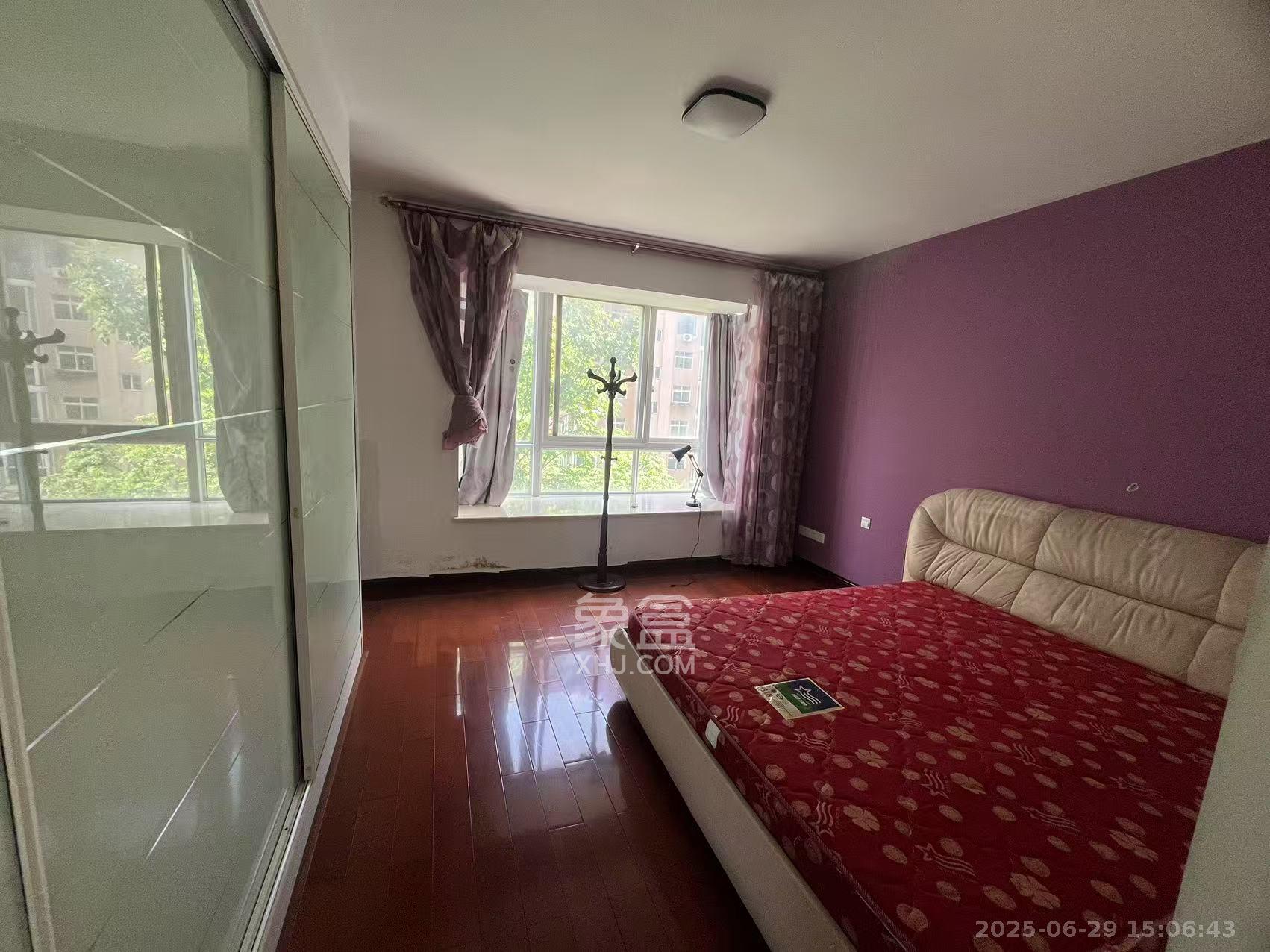 阳光嘉园  3室2厅2卫    2988.0元/月 阳光嘉园  3室2厅2卫    2988.0元/月室内图