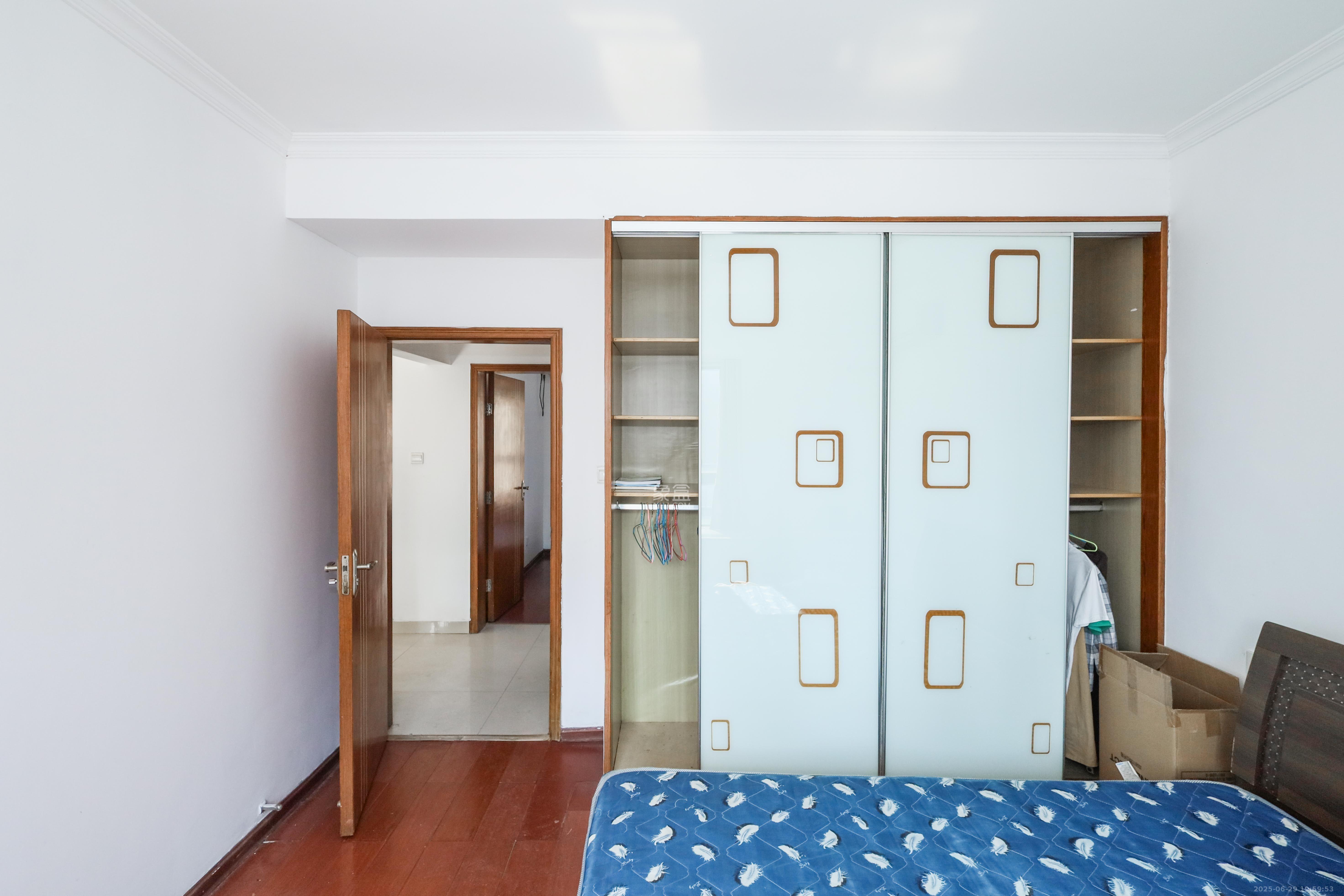 保利麓谷林语A区 3室2厅1卫 2200.0元/月 保利麓谷林语A区 3室2厅1卫 2200.0元/月室内图