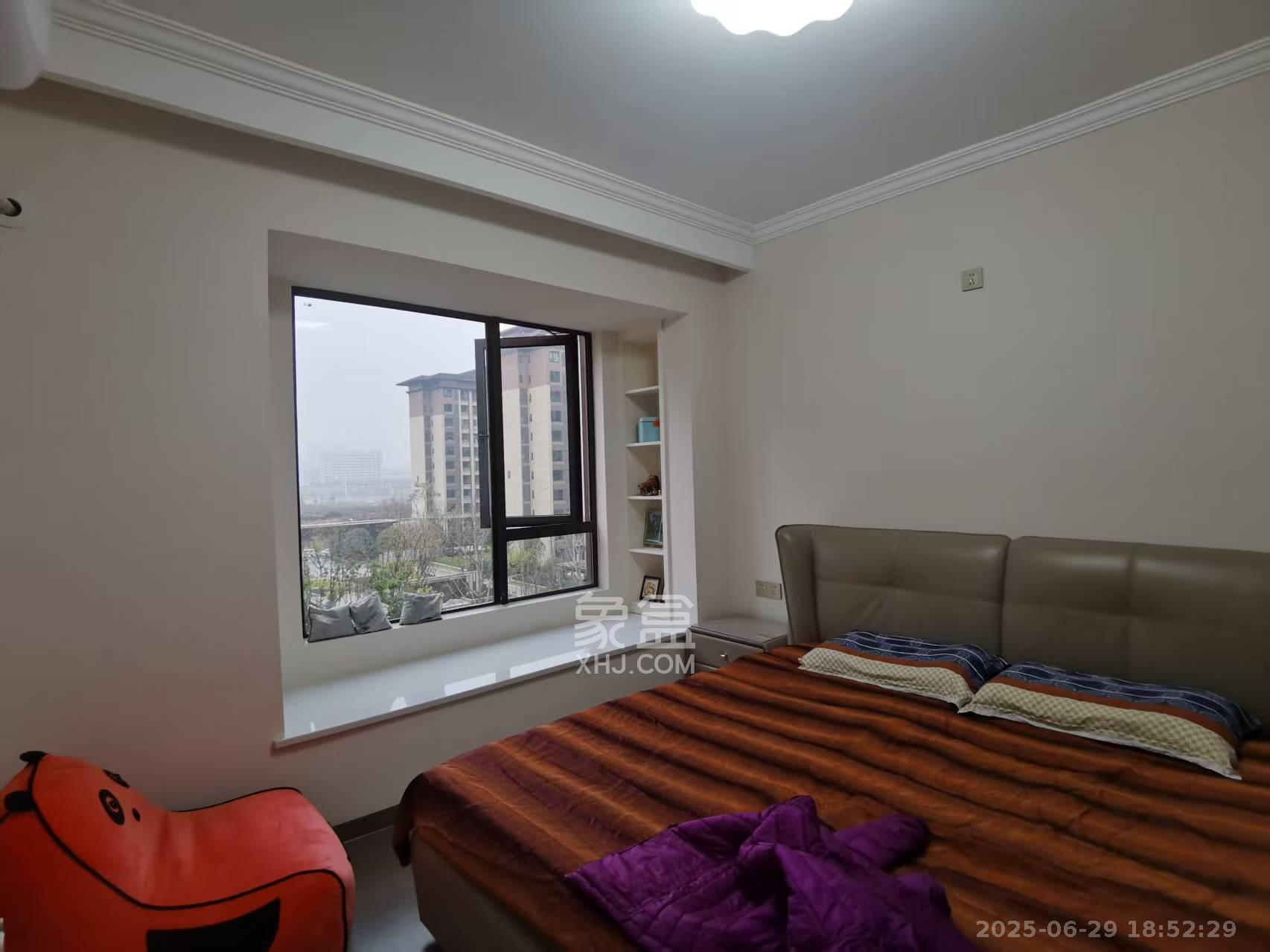 汉唐世家一期  3室2厅2卫    3000.0元/月 汉唐世家一期  3室2厅2卫    3000.0元/月室内图