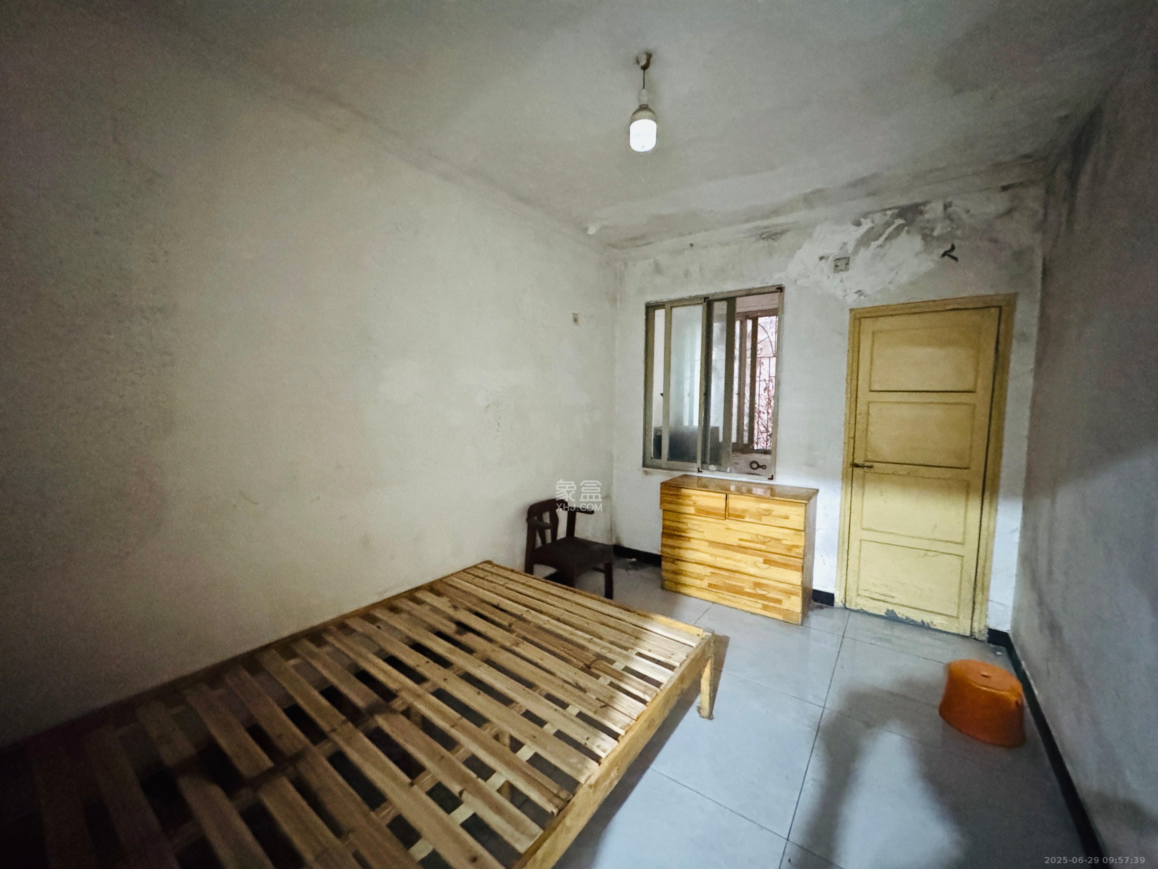 富康小区(富康花园) 3室2厅2卫 1500.0元/月 富康小区(富康花园) 3室2厅2卫 1500.0元/月室内图