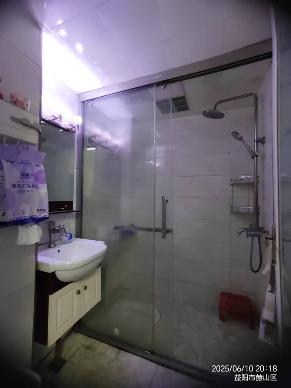 金山俪园  2室2厅1卫    1400.0元/月 金山俪园  2室2厅1卫    1400.0元/月室内图