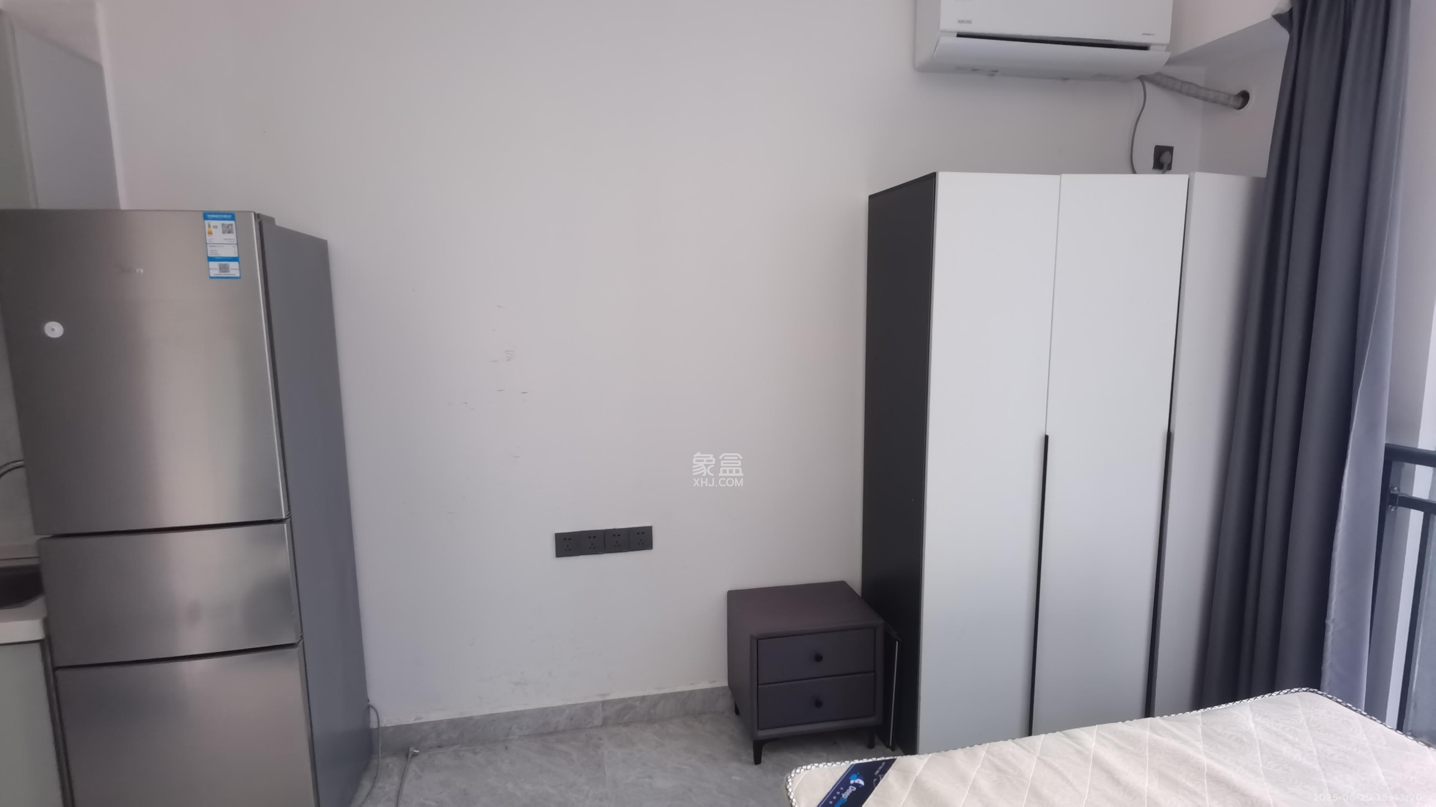 万润时光里  1室1厅1卫   1750.00元/月室内图