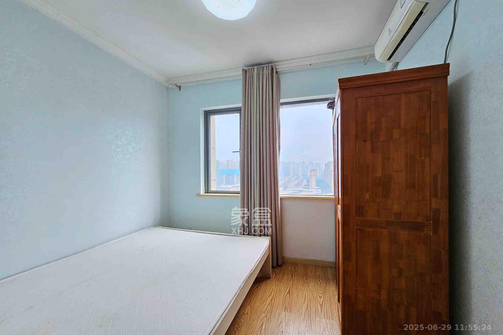 嘉宇盛世华章 3室2厅1卫 2600.0元/月 嘉宇盛世华章 3室2厅1卫 2600.0元/月室内图