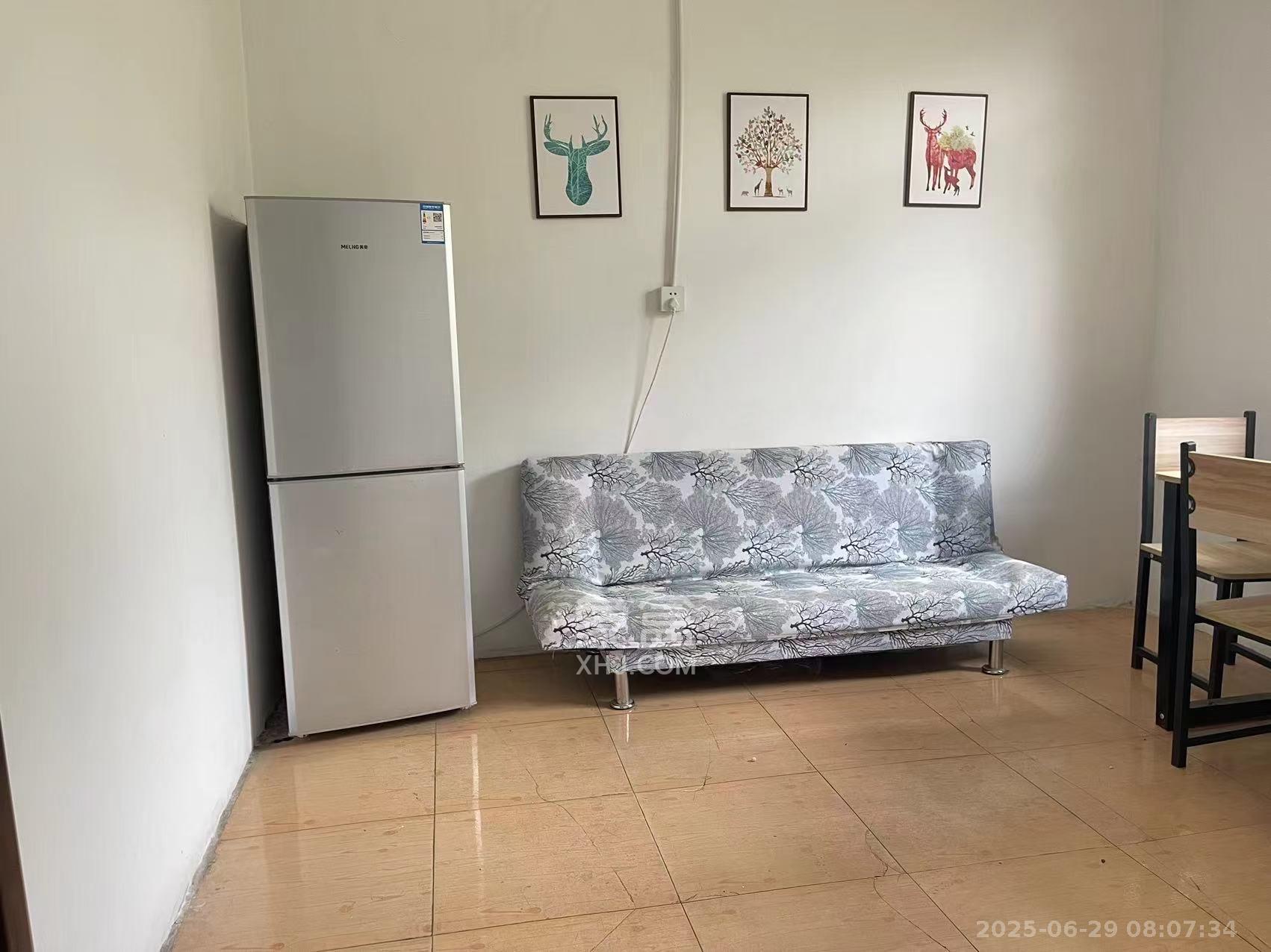 砂子塘社区  1室1厅1卫    1200.0元/月 砂子塘社区  1室1厅1卫    1200.0元/月室内图