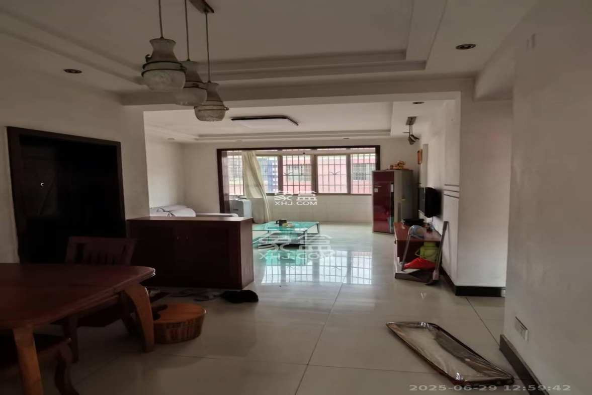 雷锋机电市场一期  2室2厅1卫    1200.0元/月 雷锋机电市场一期  2室2厅1卫    1200.0元/月室内图