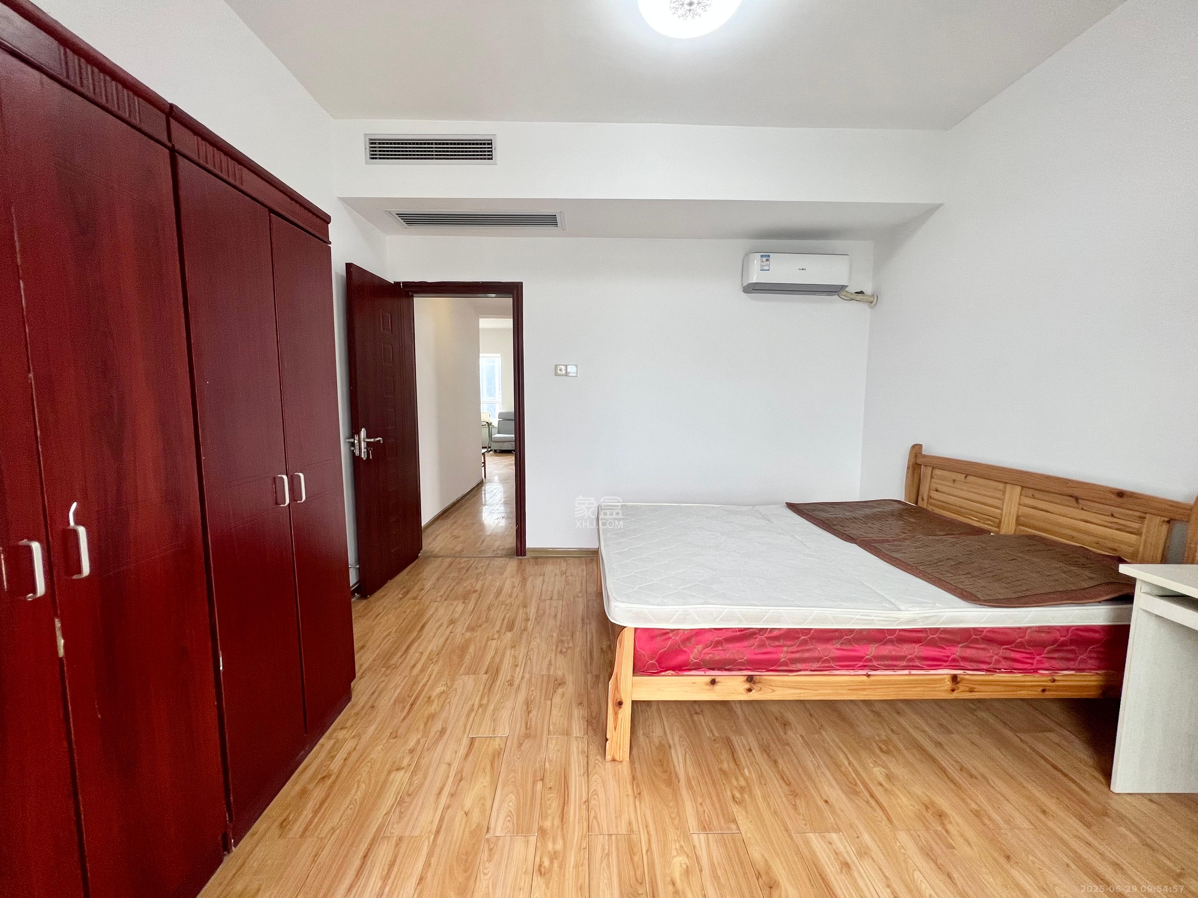 湘瑞嘉园  2室1厅1卫    1800.0元/月 湘瑞嘉园  2室1厅1卫    1800.0元/月室内图