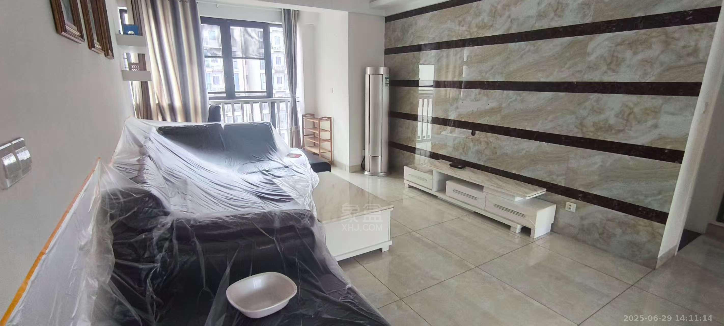 庐山春天早安华晨  2室1厅1卫    2500.0元/月 庐山春天早安华晨  2室1厅1卫    2500.0元/月室内图