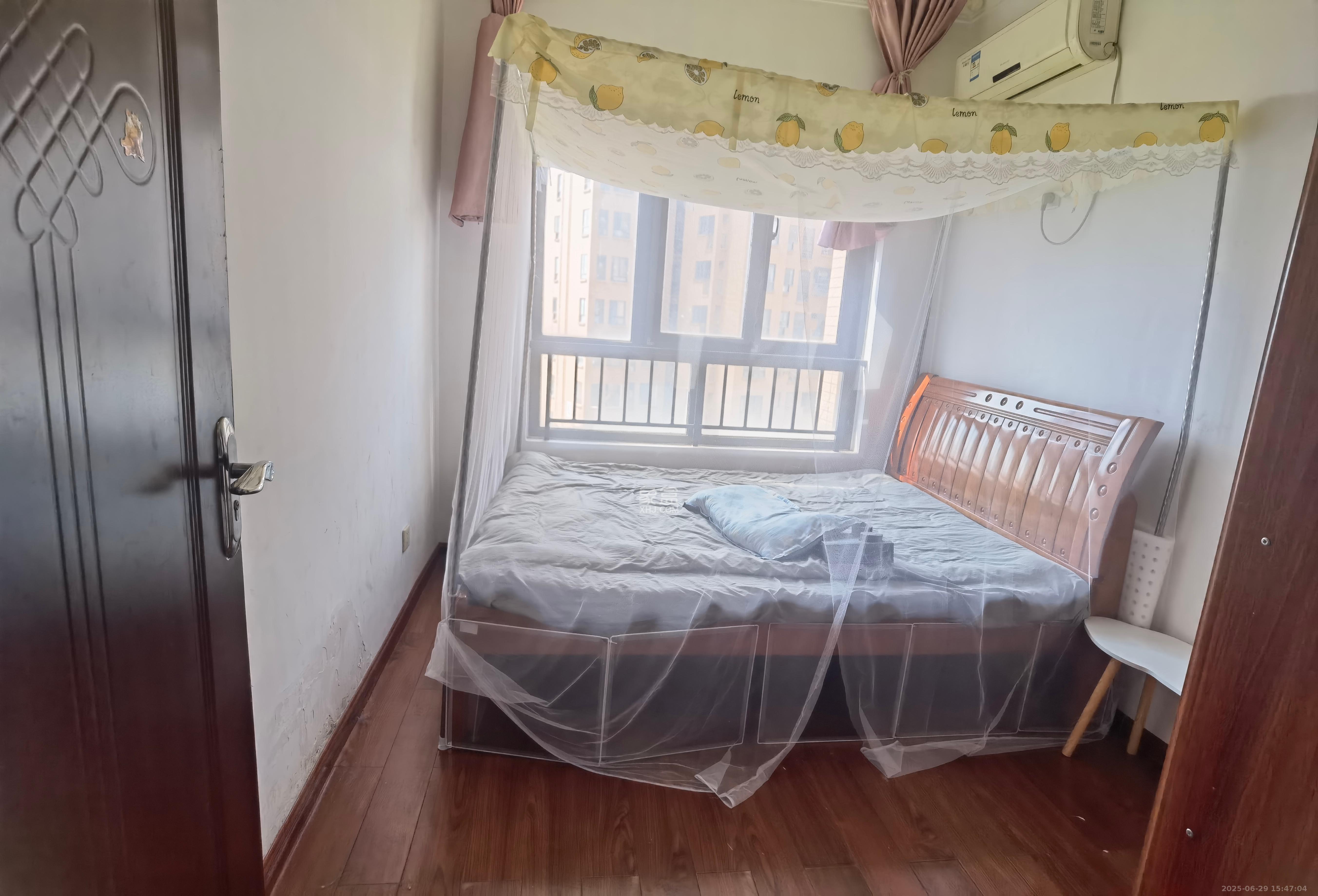 中信凯旋蓝岸(中信新城三期)  3室2厅1卫    1800.0元/月 中信凯旋蓝岸(中信新城三期)  3室2厅1卫    1800.0元/月室内图