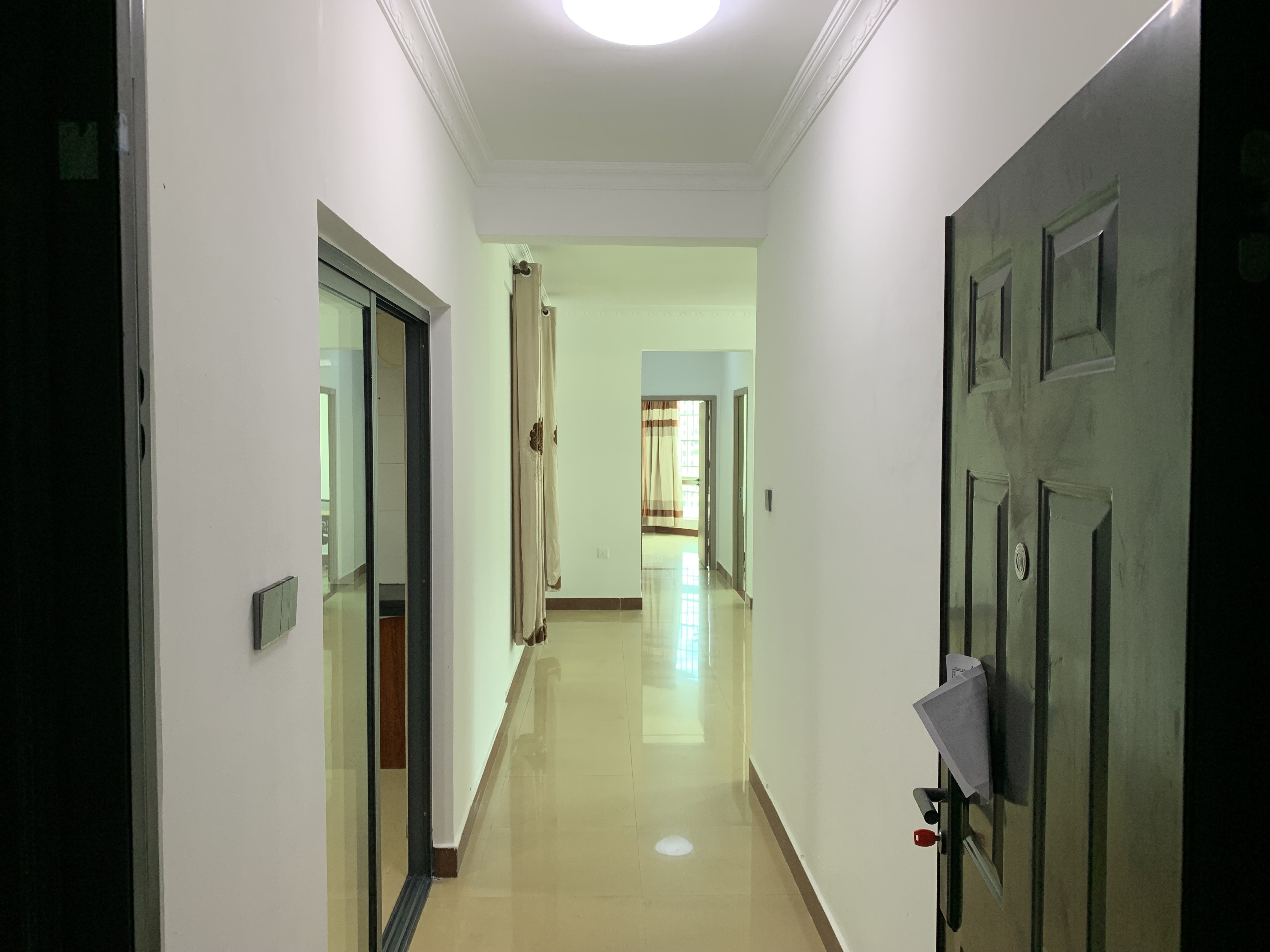 富豪大厦(富豪花园) 3室2厅1卫 2600.0元/月 富豪大厦(富豪花园) 3室2厅1卫 2600.0元/月室内图