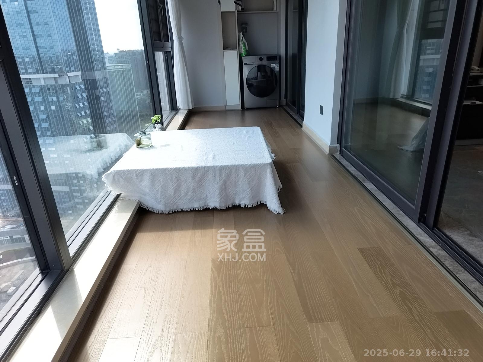 长房星城天地  3室2厅2卫    5000.0元/月室内图
