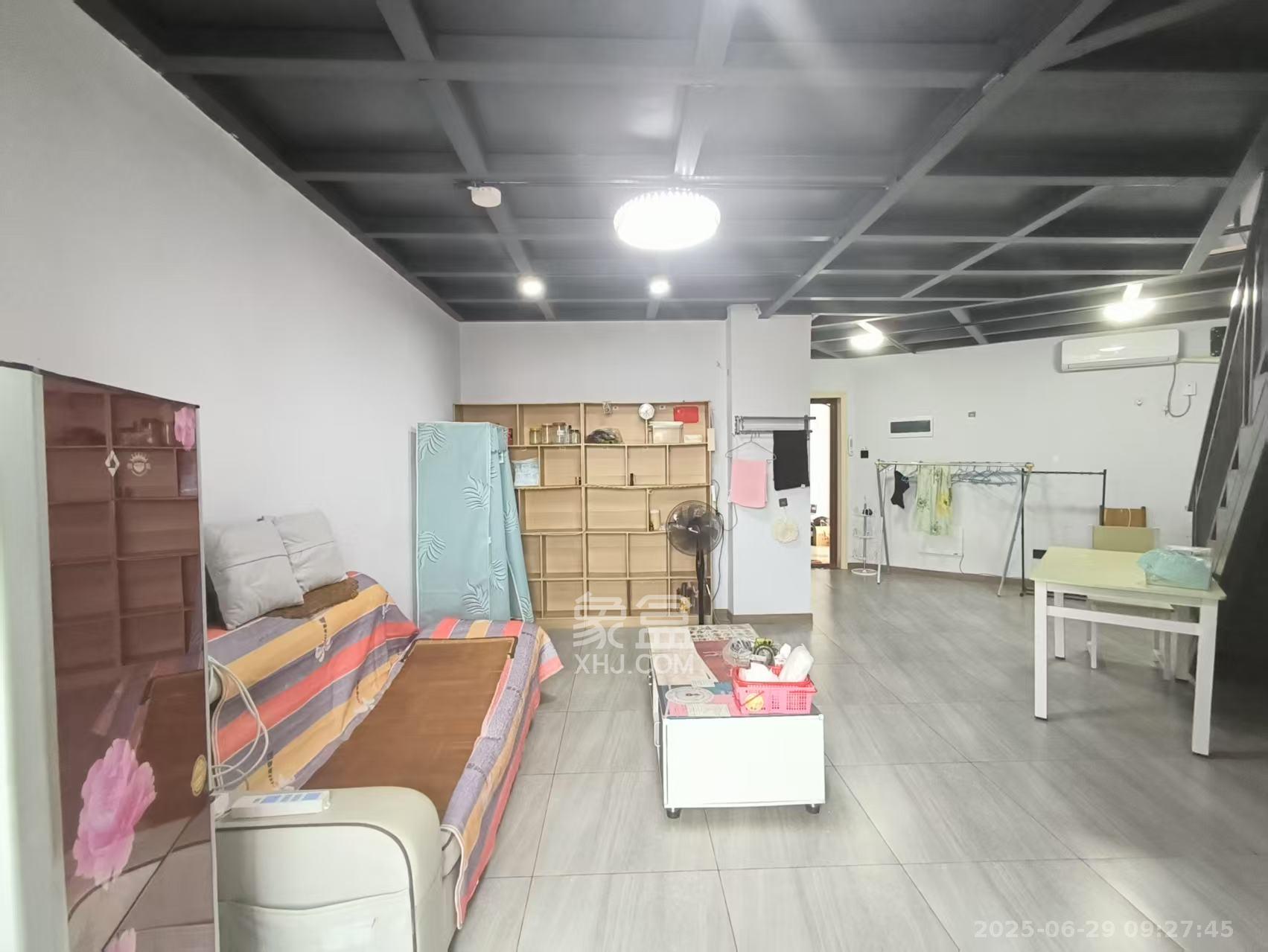 金域华府 1室1厅2卫 950.00元/月 金域华府 1室1厅2卫 950.00元/月室内图