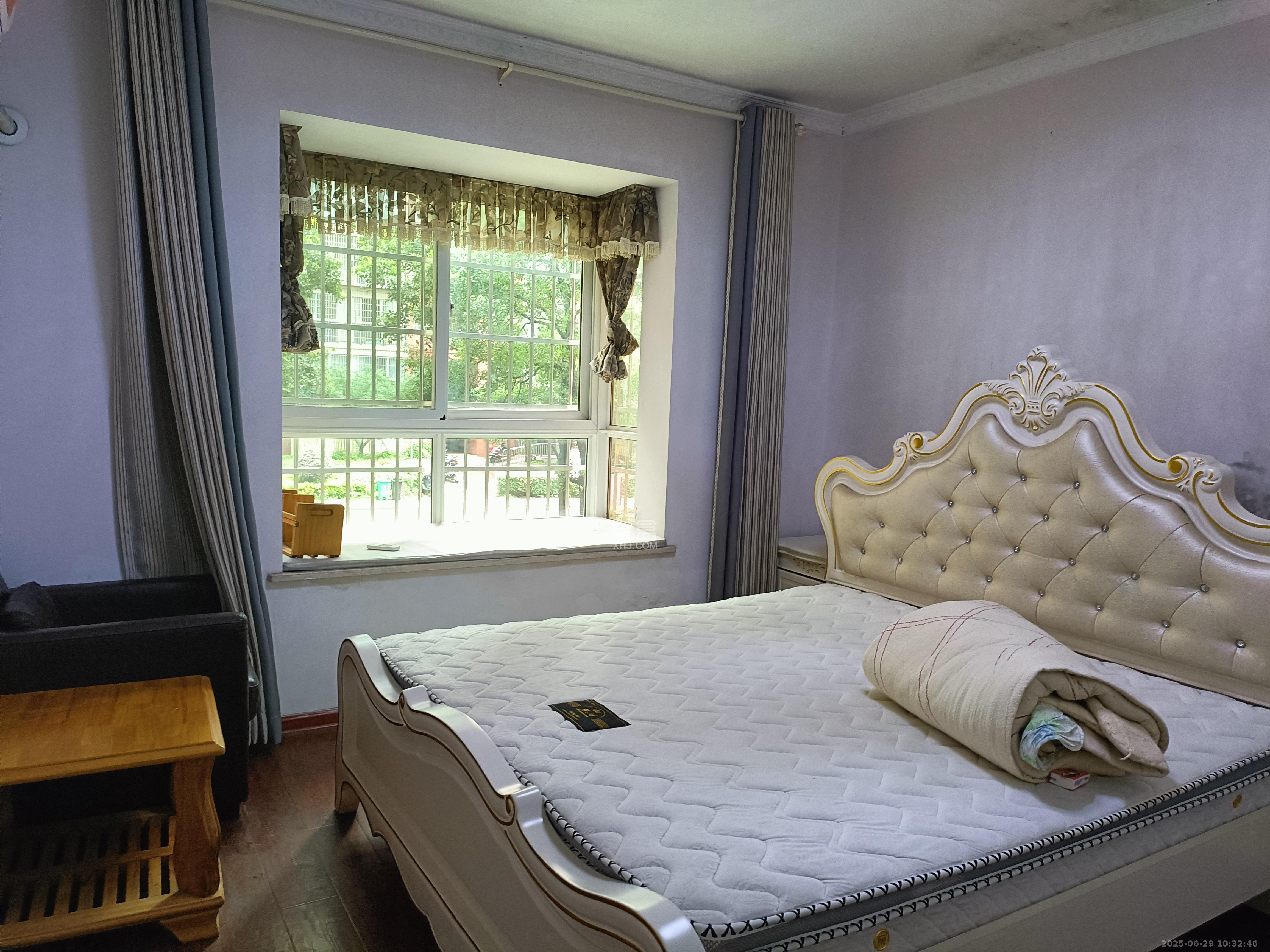 凯富漫城 3室2厅2卫 1550.0元/月 凯富漫城 3室2厅2卫 1550.0元/月室内图