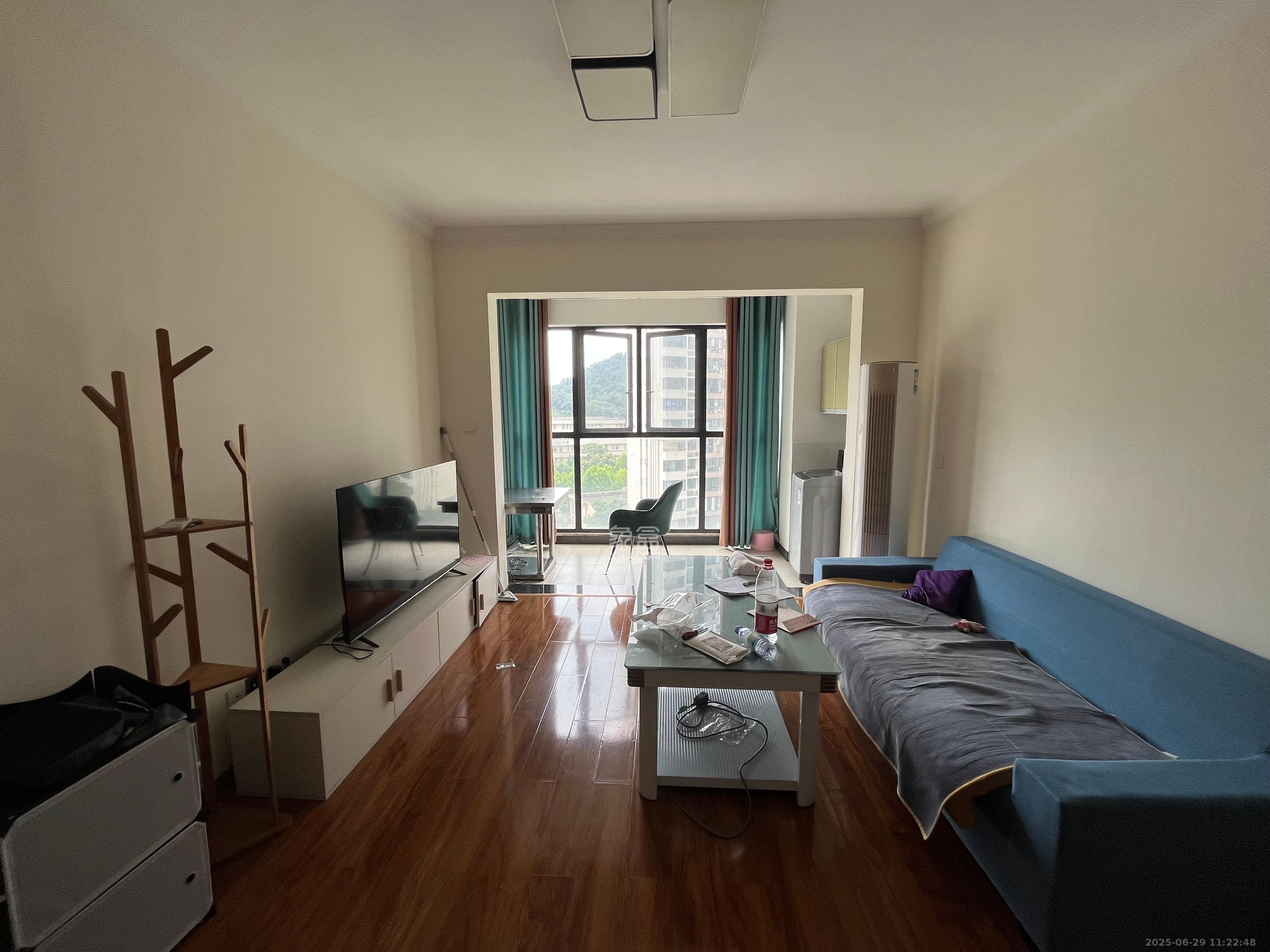 佳兆业云顶梅溪湖(佳兆业梅溪荟)  3室2厅2卫    2400.0元/月 佳兆业云顶梅溪湖(佳兆业梅溪荟)  3室2厅2卫    2400.0元/月