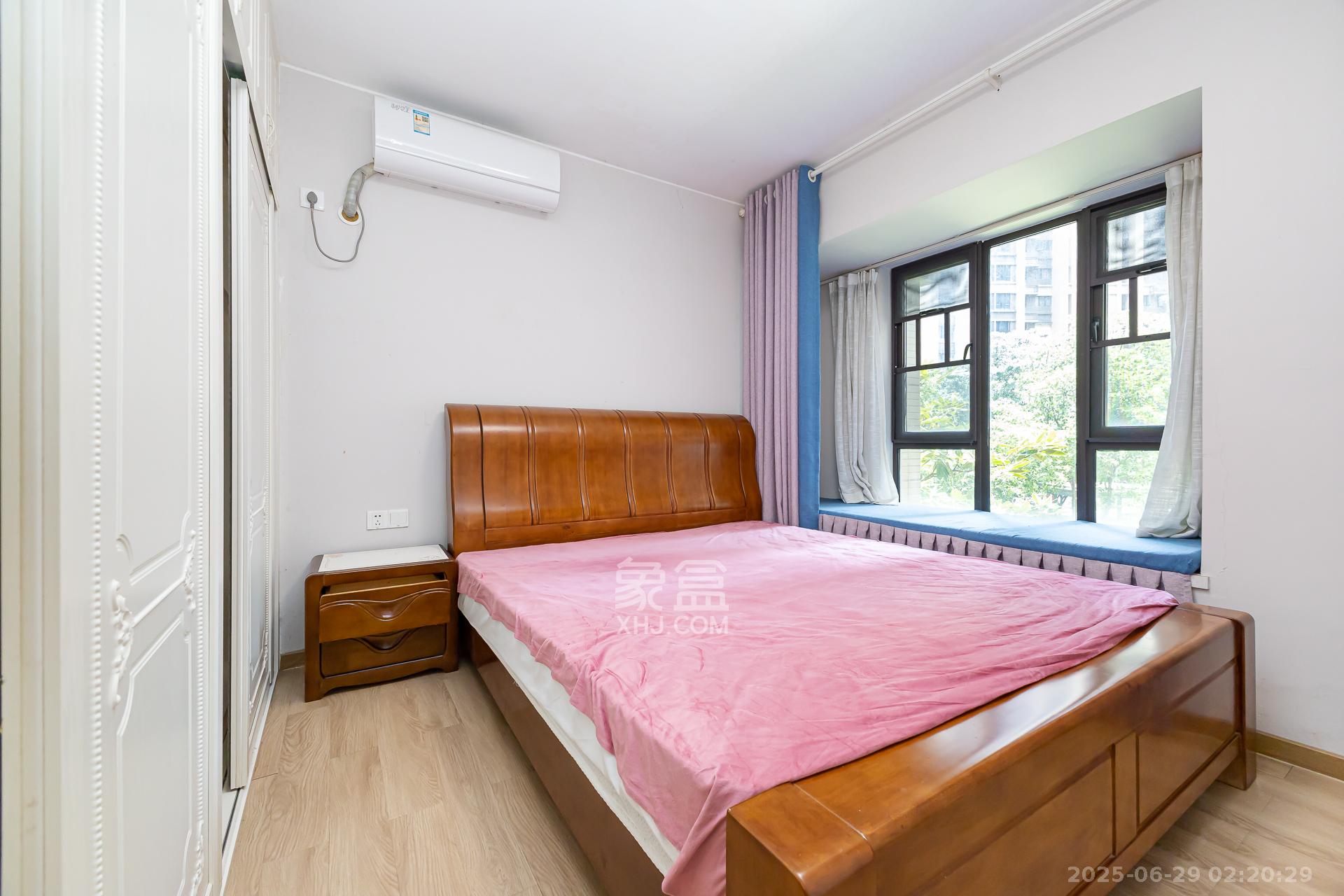 时代倾城二期  2室2厅1卫    64.5万 时代倾城二期  2室2厅1卫    64.5万卧室