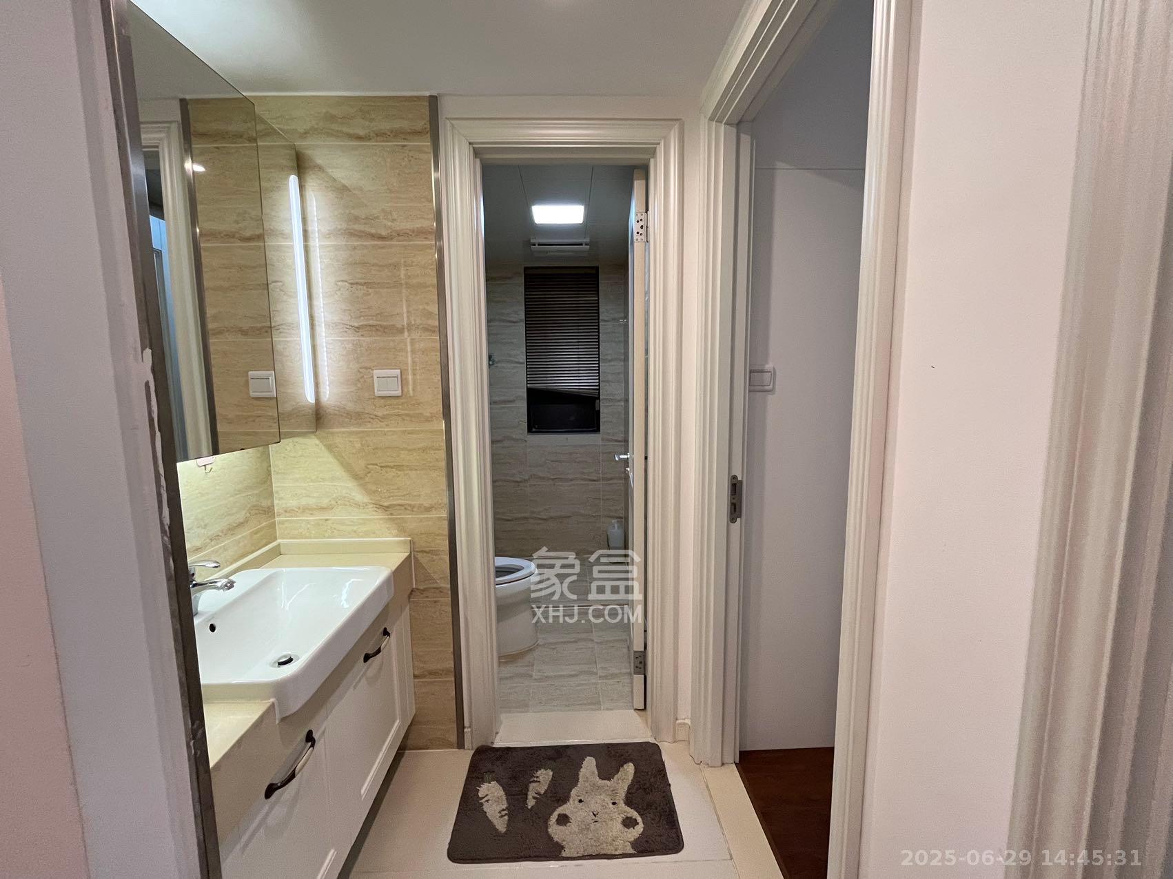 万科魅力之城观澜里 3室2厅2卫 2600.0元/月 万科魅力之城观澜里 3室2厅2卫 2600.0元/月室内图