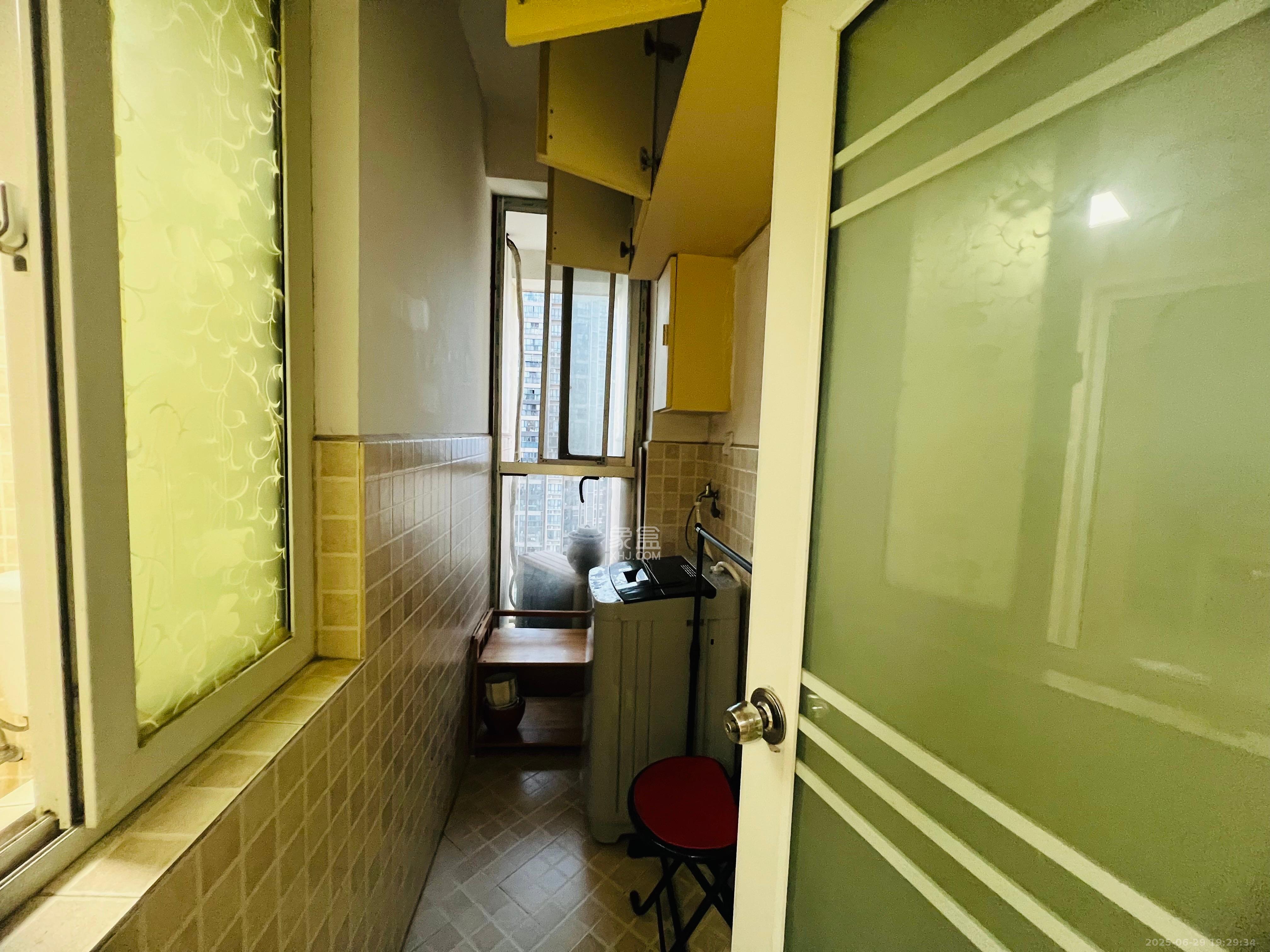 汇都公寓  1室1厅1卫    1900.0元/月室内图