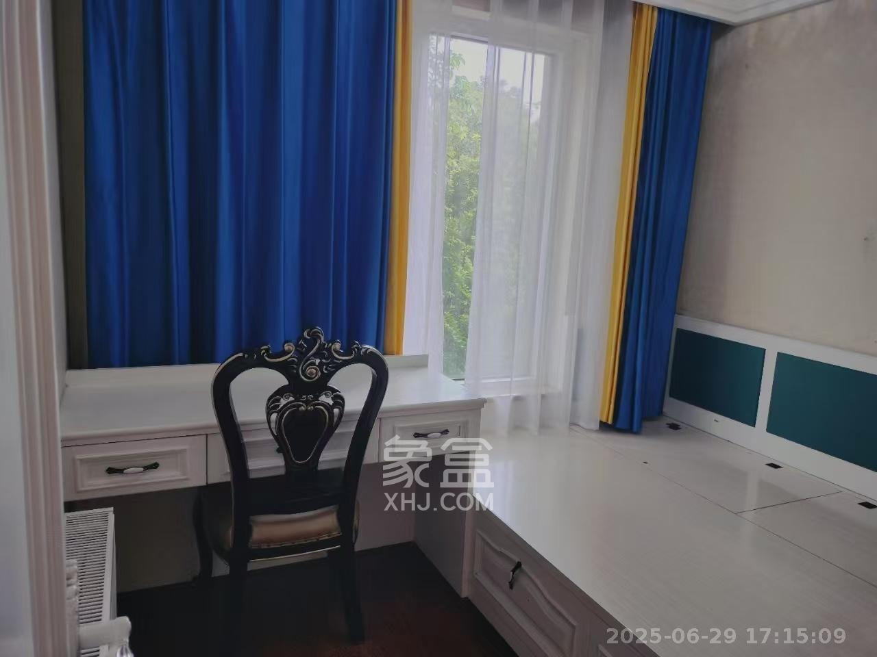 龙湖湘风原著(龙湖湘风星城) 4室2厅2卫 3500.0元/月 龙湖湘风原著(龙湖湘风星城) 4室2厅2卫 3500.0元/月室内图