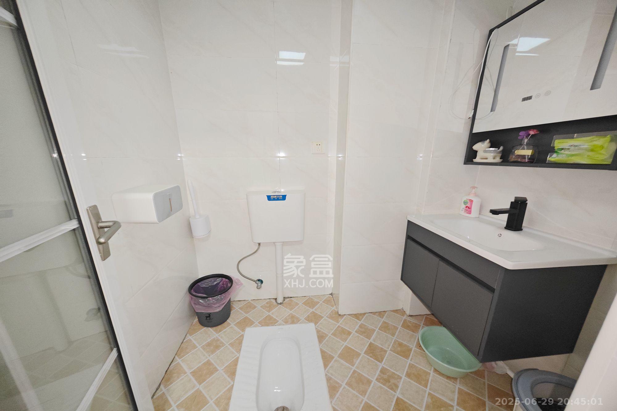 东友星座 1室1厅1卫 1900.0元/月 东友星座 1室1厅1卫 1900.0元/月室内图