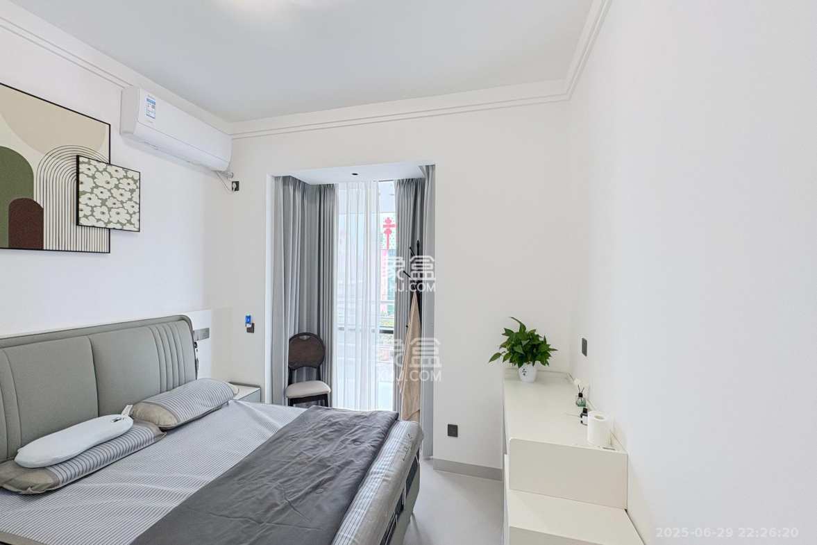 三角花园星城 3室2厅2卫 238.0万 三角花园星城 3室2厅2卫 238.0万其他