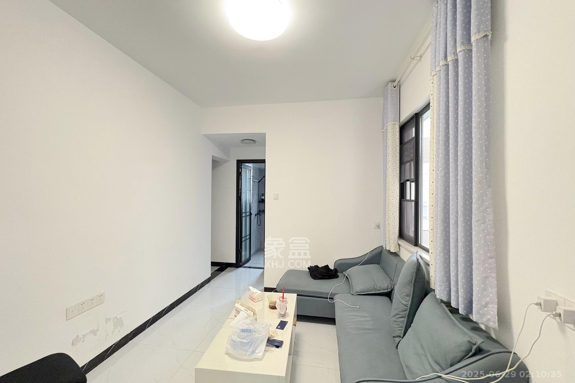 韭菜园嘉苑 2室1厅1卫 75.0万 韭菜园嘉苑 2室1厅1卫 75.0万客厅