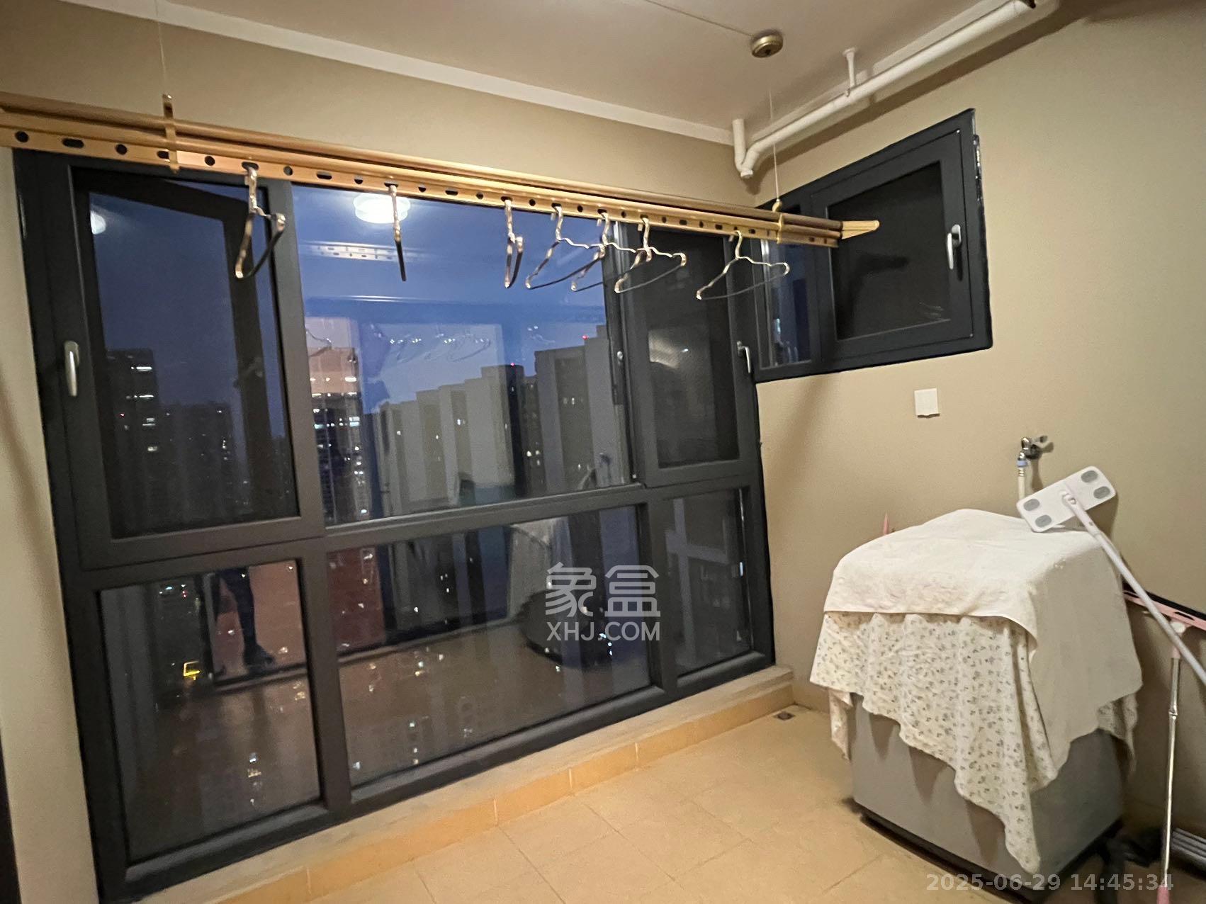 万科魅力之城观澜里 3室2厅2卫 2600.0元/月 万科魅力之城观澜里 3室2厅2卫 2600.0元/月室内图