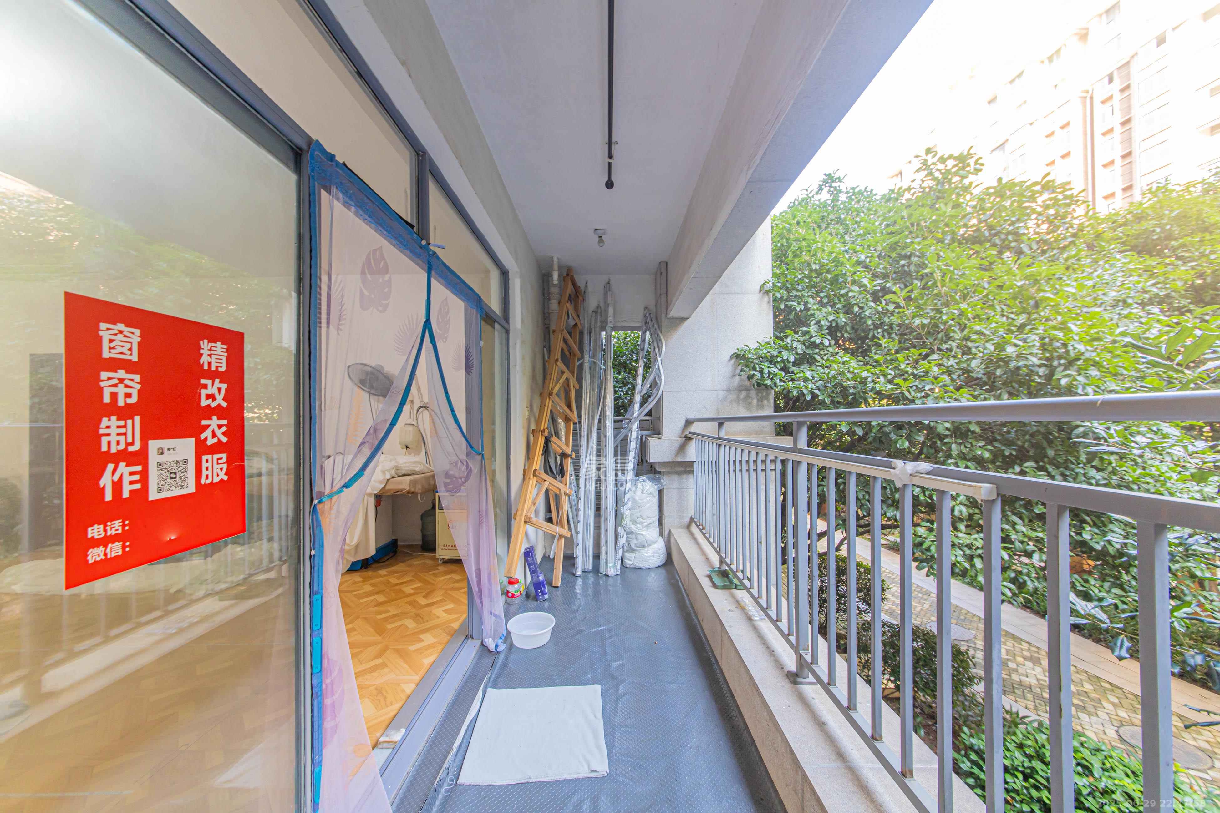 夏威夷碧水春城（碧桂园城市花园）  4室2厅2卫   160.00万阳台