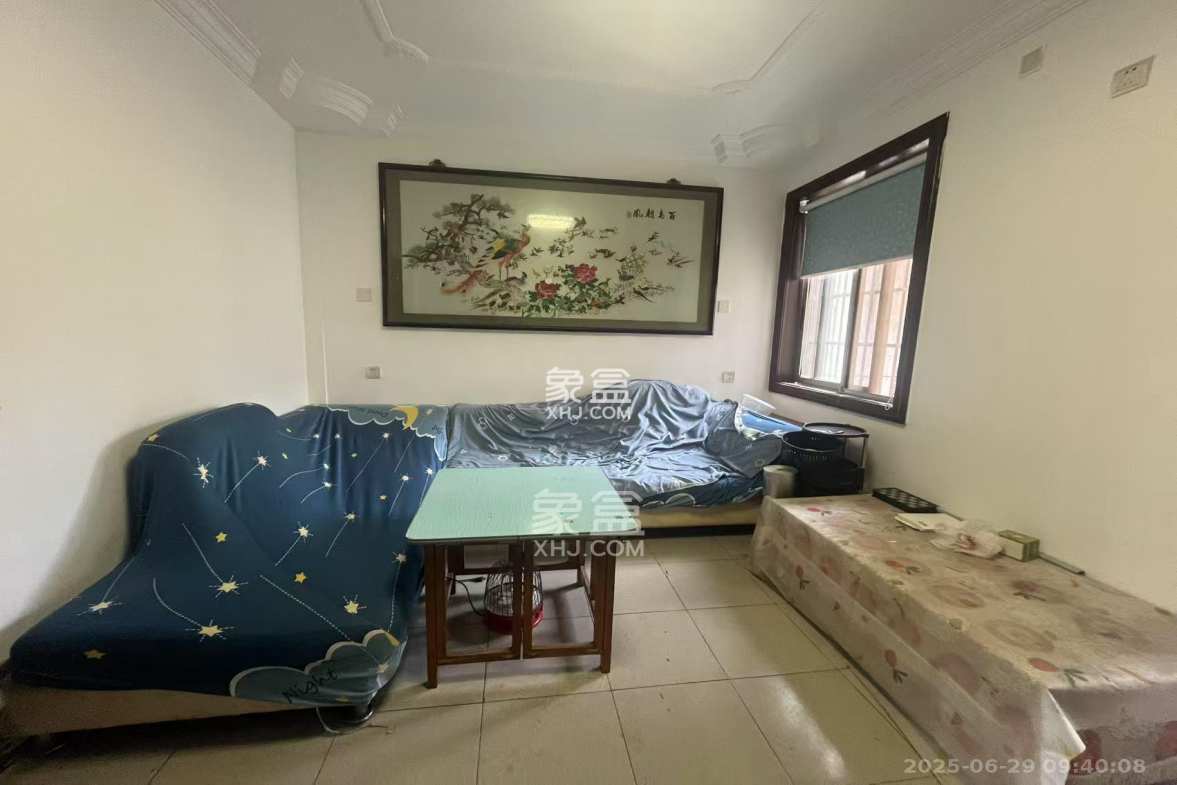 向韶村  2室1厅1卫    1600.0元/月 向韶村  2室1厅1卫    1600.0元/月室内图