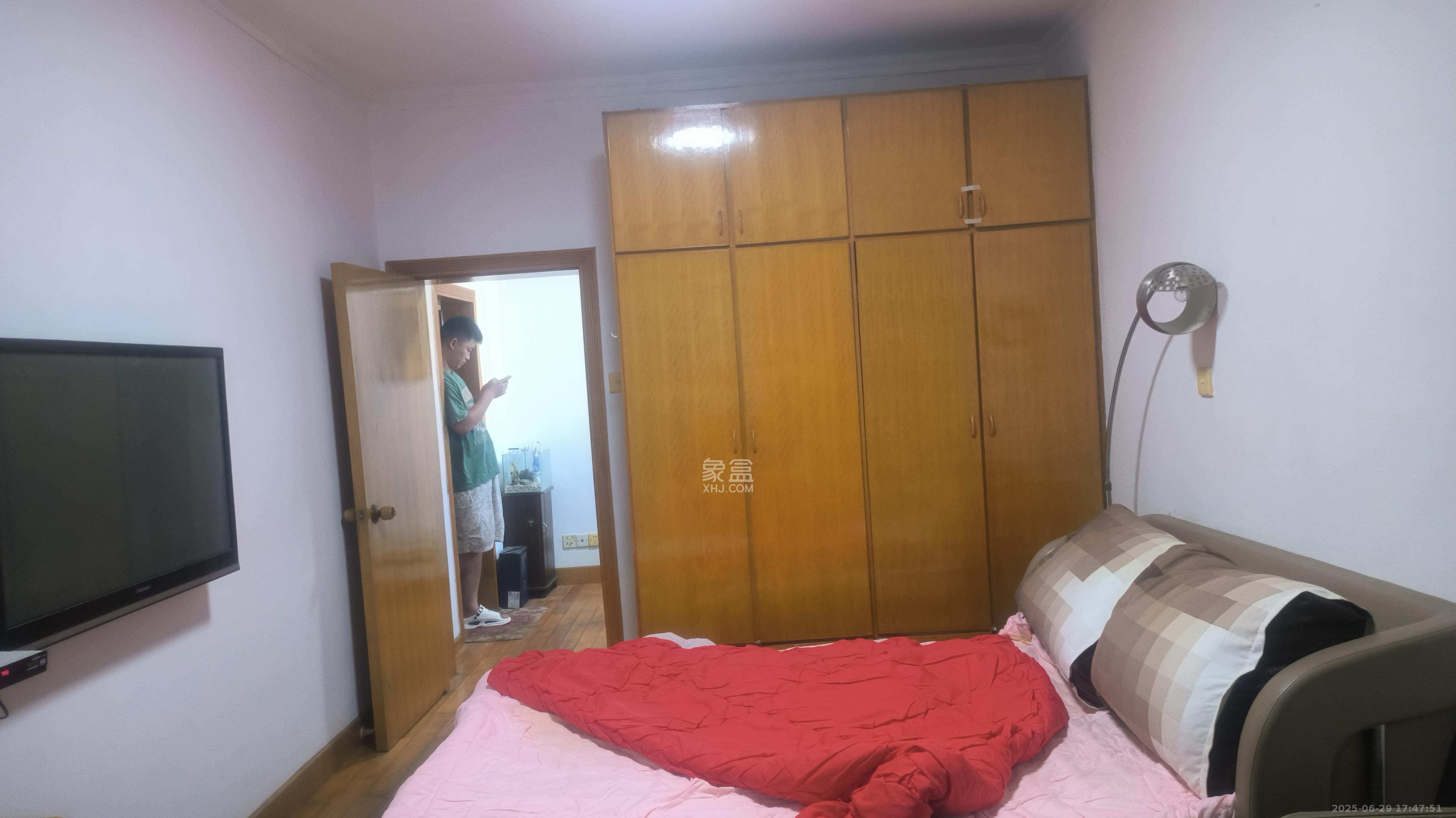 红旗社区  1室1厅1卫   1500.00元/月室内图