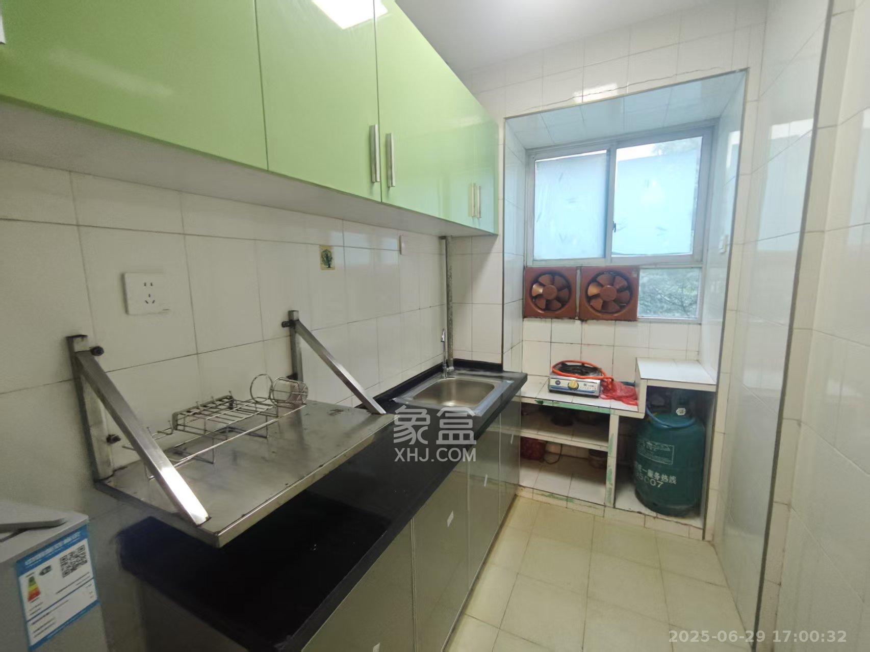 城建学院(古堆山城建学校宿舍) 2室1厅1卫 1400.0元/月 城建学院(古堆山城建学校宿舍) 2室1厅1卫 1400.0元/月室内图