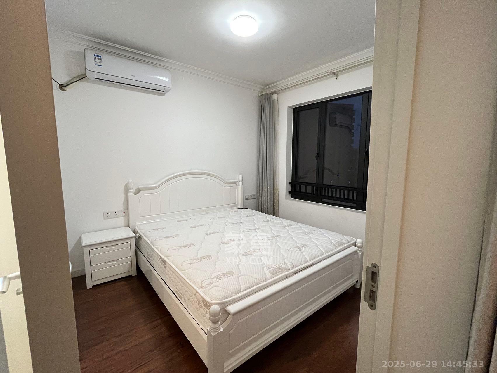 万科魅力之城观澜里 3室2厅2卫 2600.0元/月 万科魅力之城观澜里 3室2厅2卫 2600.0元/月室内图