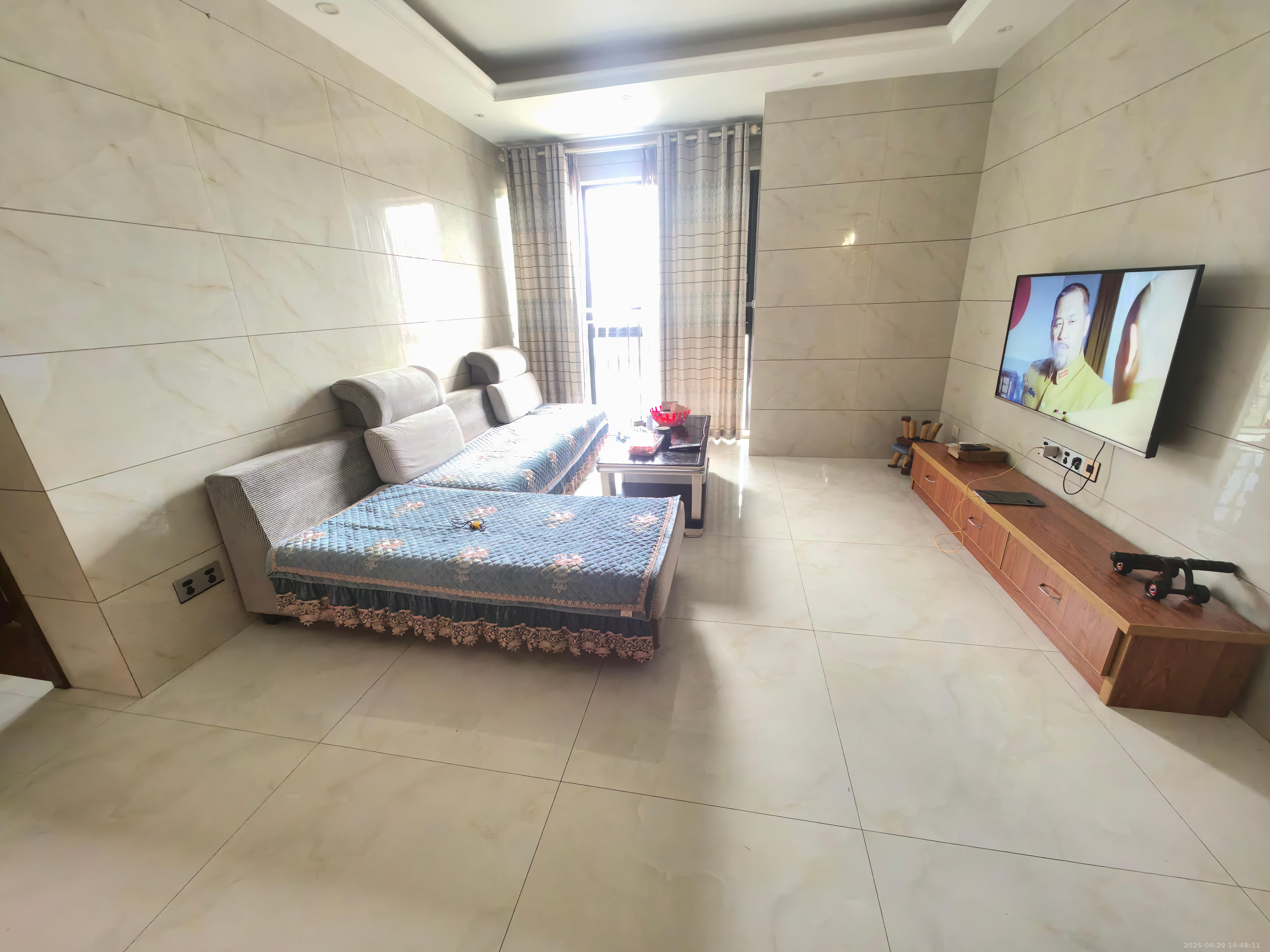 阳光爱琴海 3室2厅1卫 1500.0元/月 阳光爱琴海 3室2厅1卫 1500.0元/月室内图