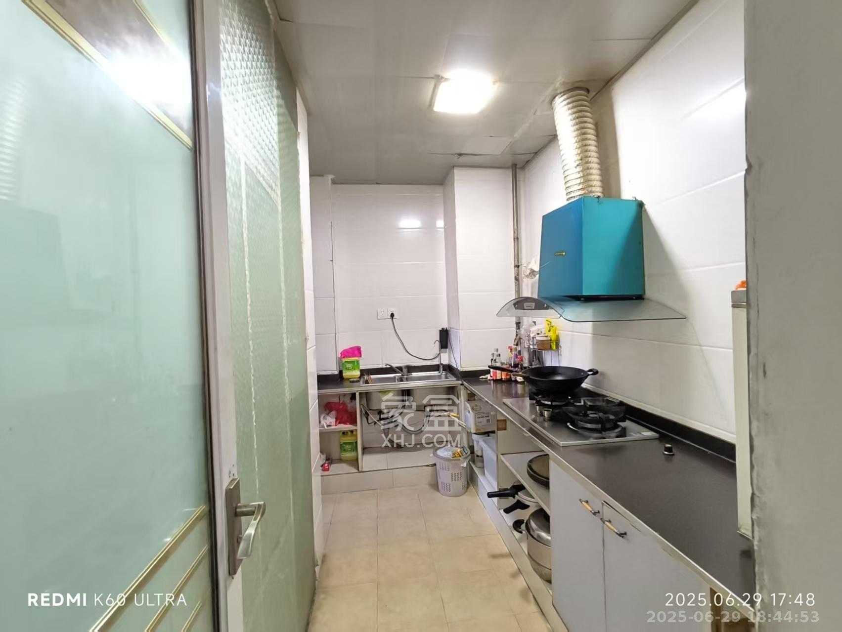 公园9号 3室2厅2卫 4000.0元/月 公园9号 3室2厅2卫 4000.0元/月室内图