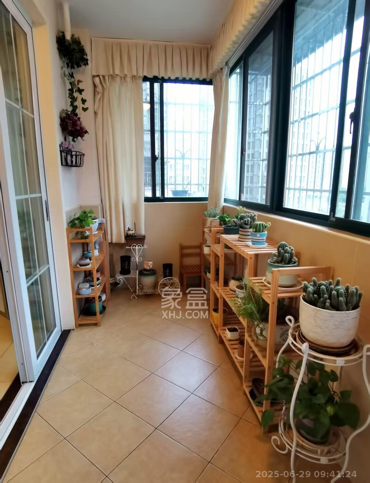 兴泰公寓  4室2厅1卫    3000.0元/月 兴泰公寓  4室2厅1卫    3000.0元/月室内图