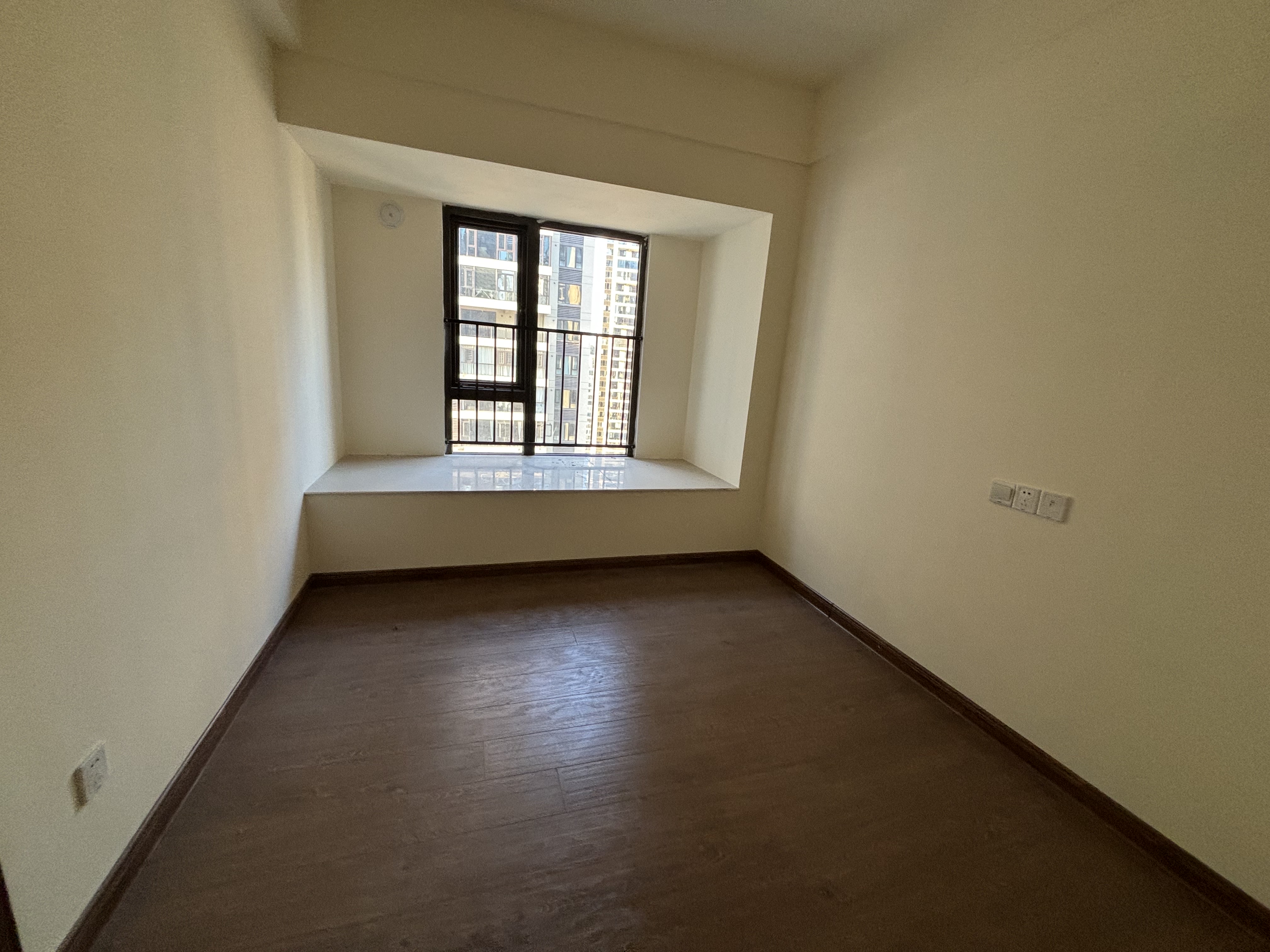 碧桂园翘楚棠 4室0厅0卫 80.0万 碧桂园翘楚棠 4室0厅0卫 80.0万客厅