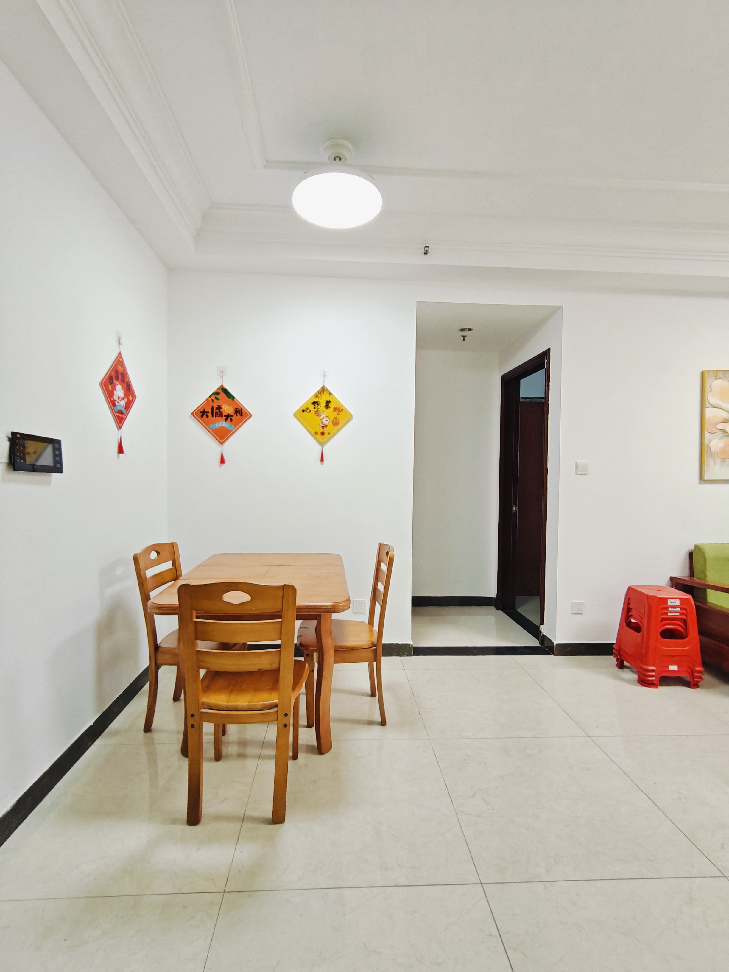 恒大海口文化旅游城 3室2厅2卫 2550.0元/月 恒大海口文化旅游城 3室2厅2卫 2550.0元/月室内图