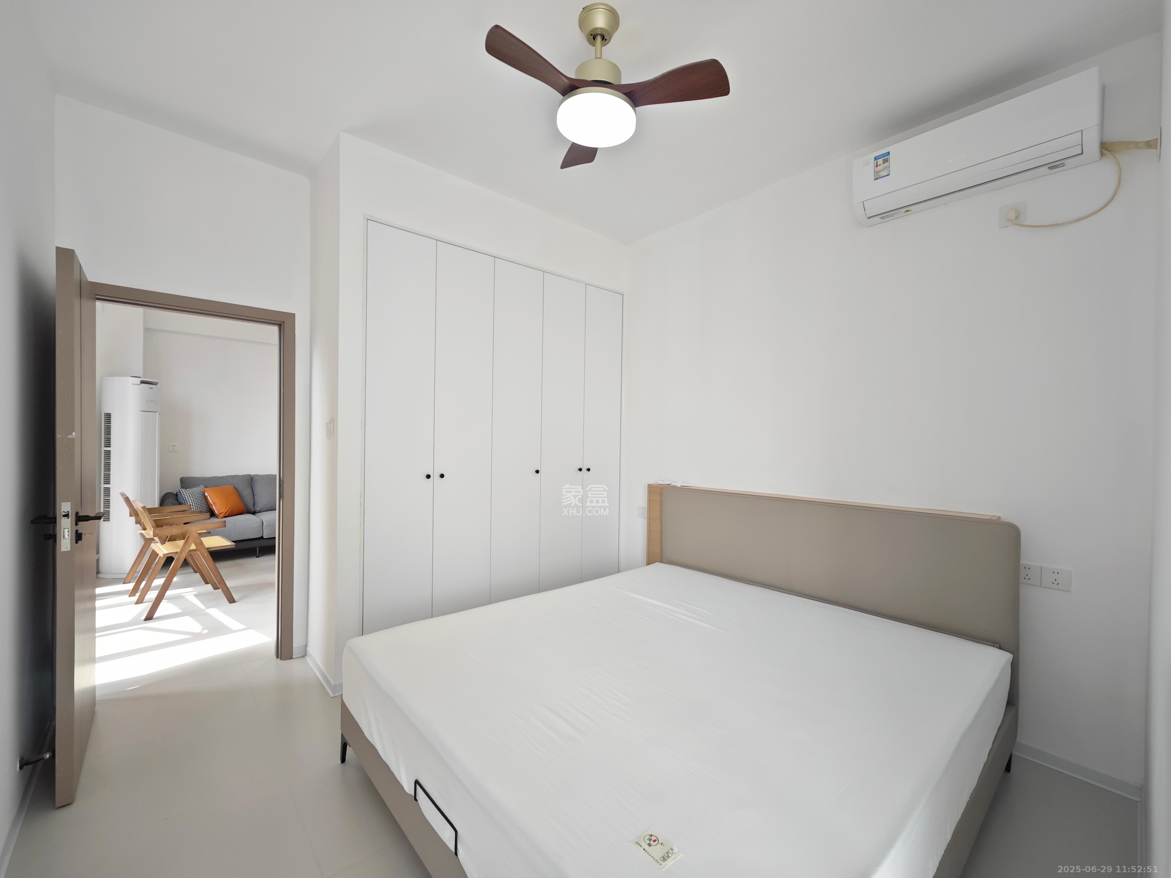 建鸿达现代城  3室1厅1卫   3700.00元/月室内图