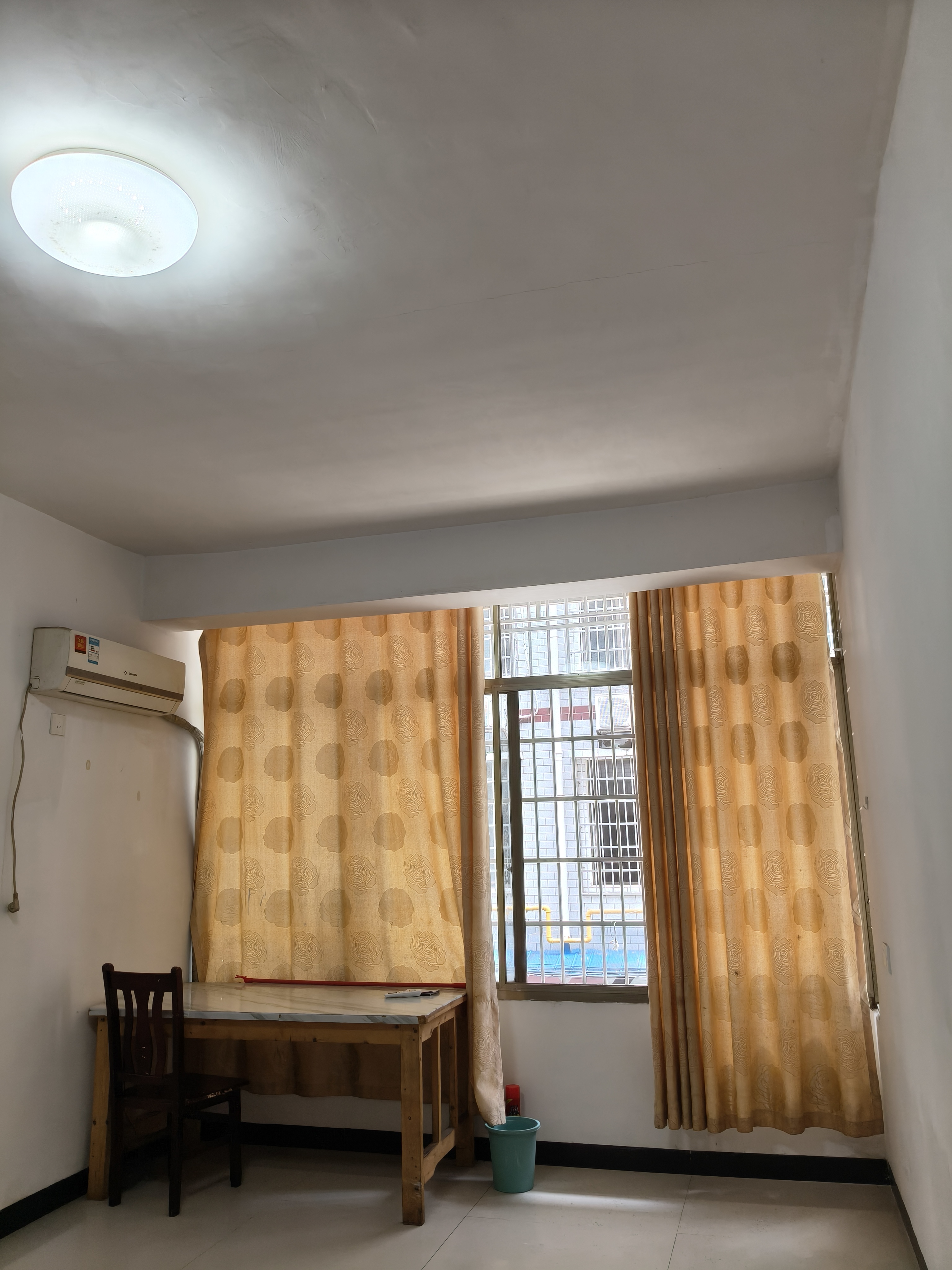 羊舞岭小区 1室1厅1卫 500.0元/月 羊舞岭小区 1室1厅1卫 500.0元/月室内图